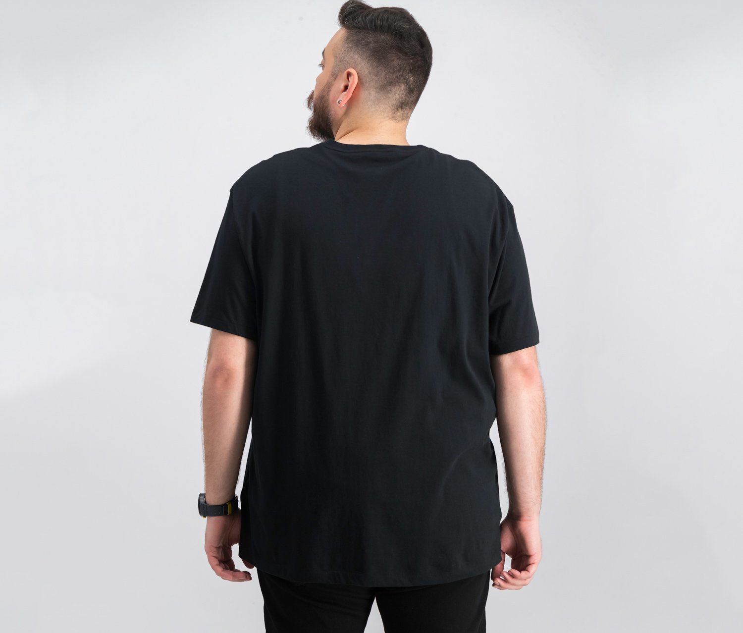 Men Classic Fit T-shirt, Black