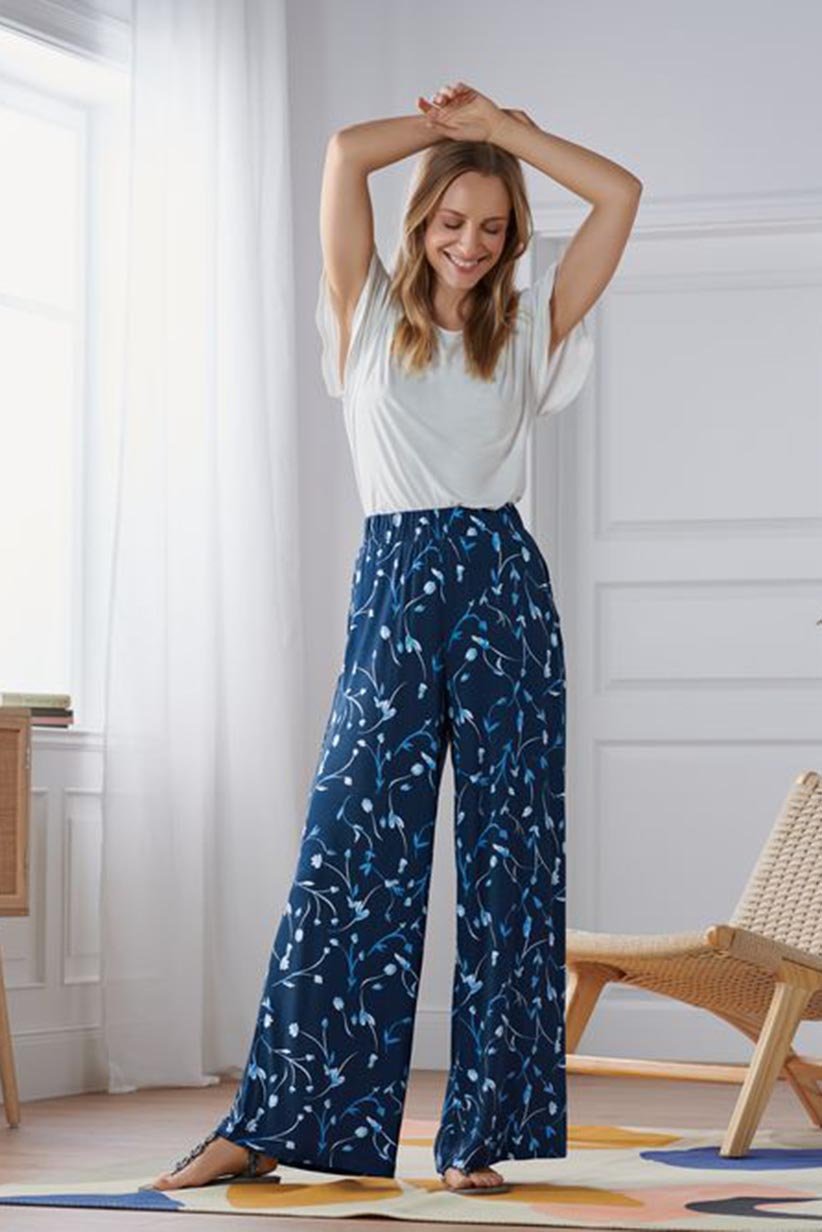Women Straight Leg Printed High Rise Palazzo Pants, Navy