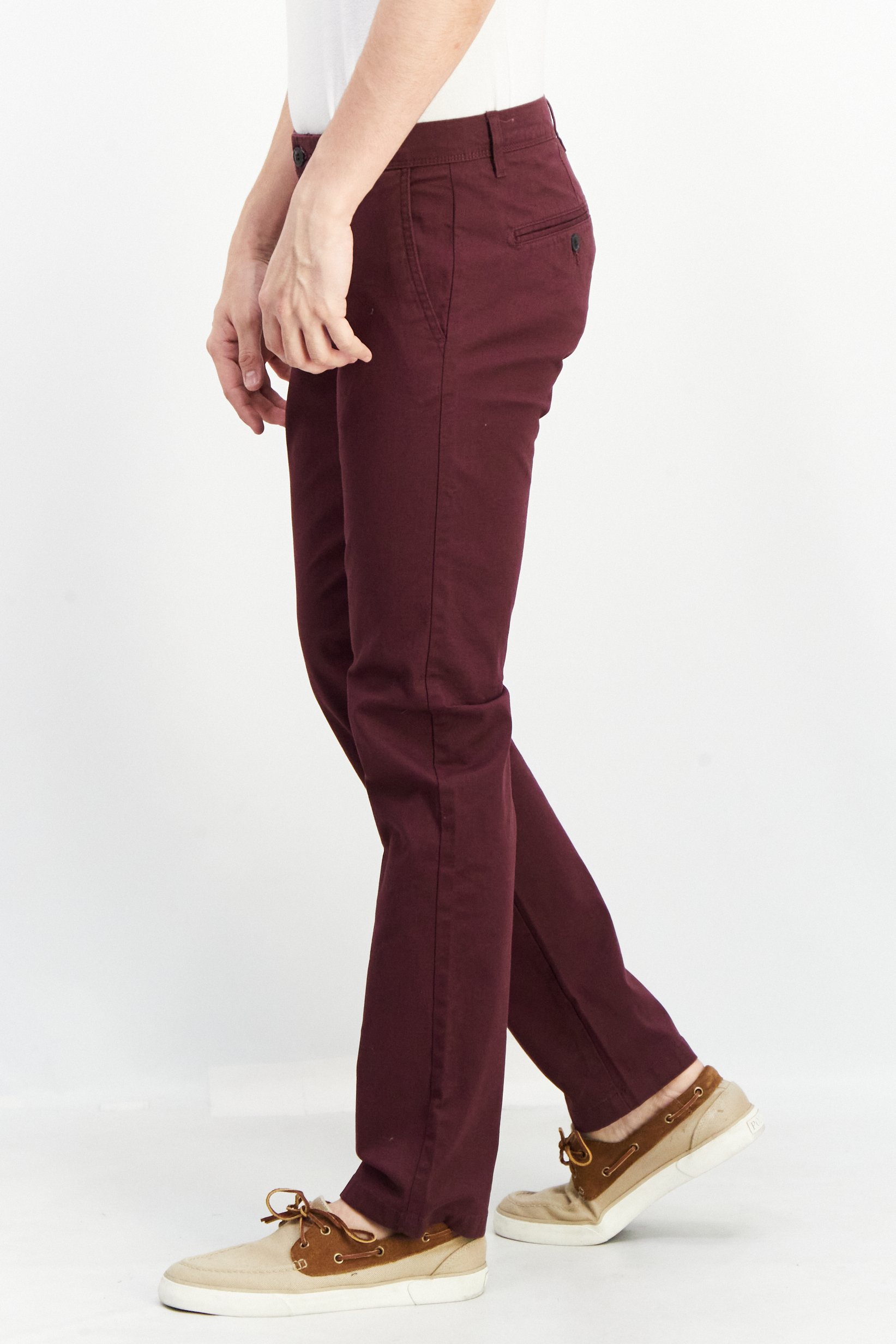 Men Straight Fit Solid Chino Pants, Maroon