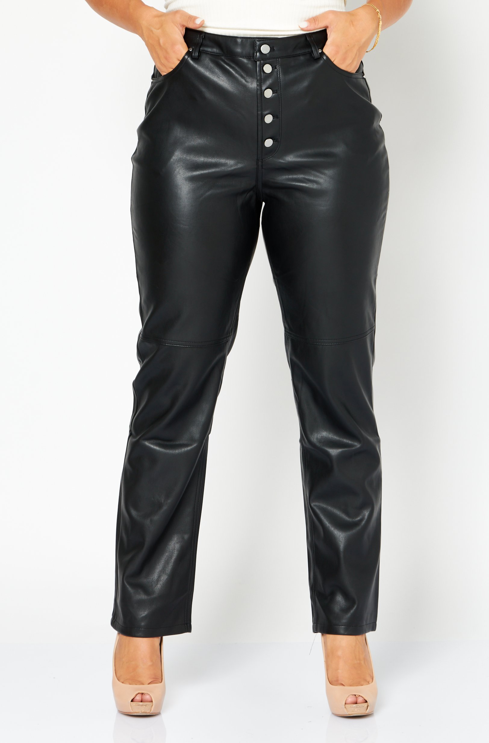 Women Straight Leg Solid Cropped Pants, Black