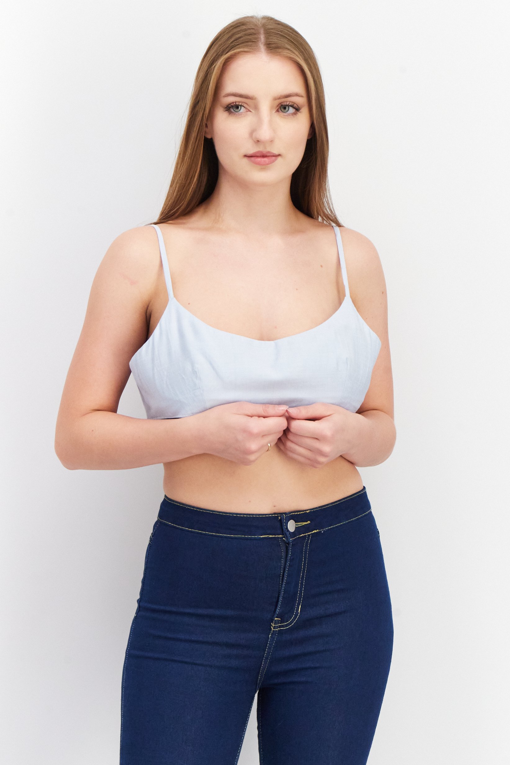 Women Scoop Neck Sleeveless Plain Crop Top, Light Blue