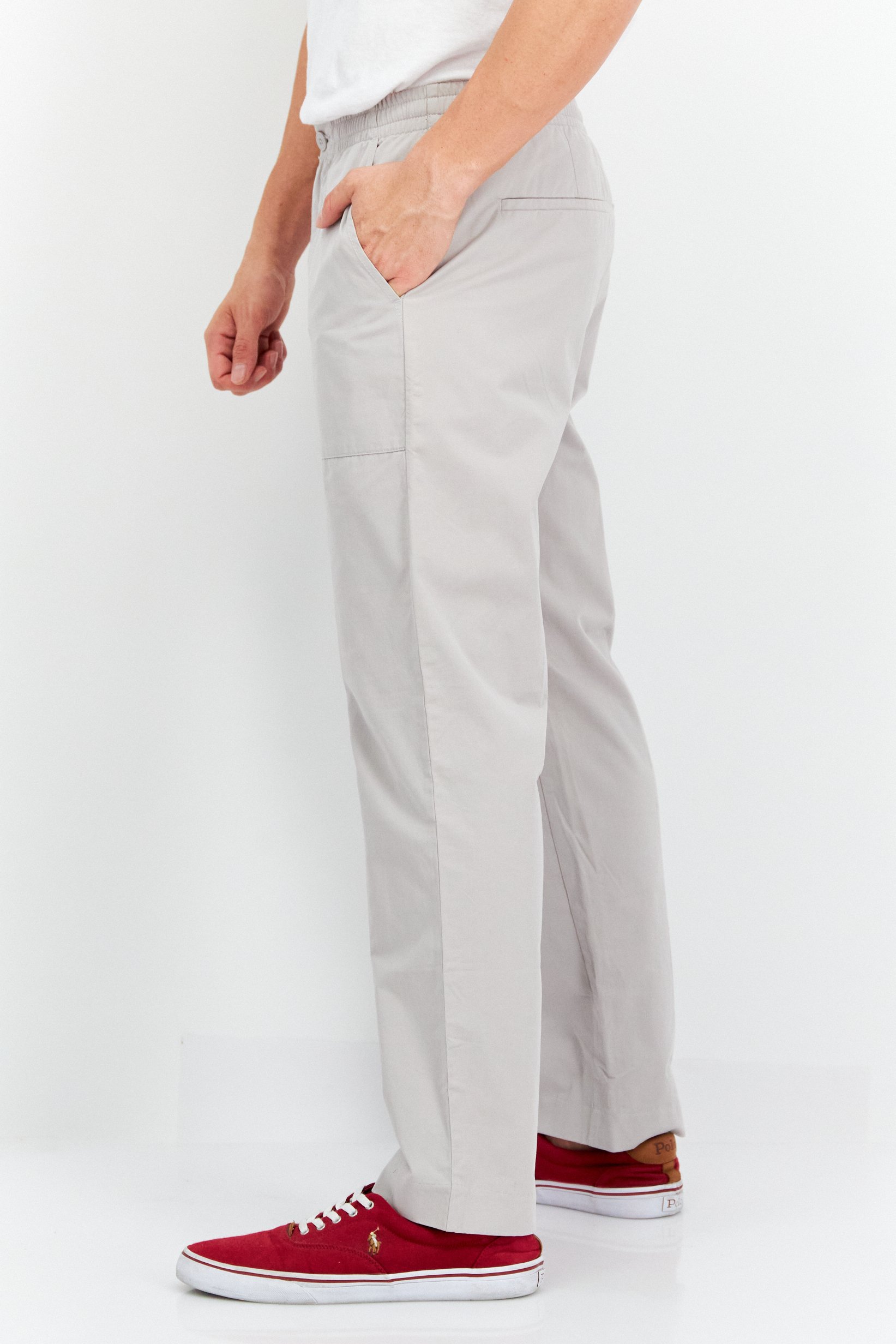 Men Regular Fit Plain Chino Pants, Grey