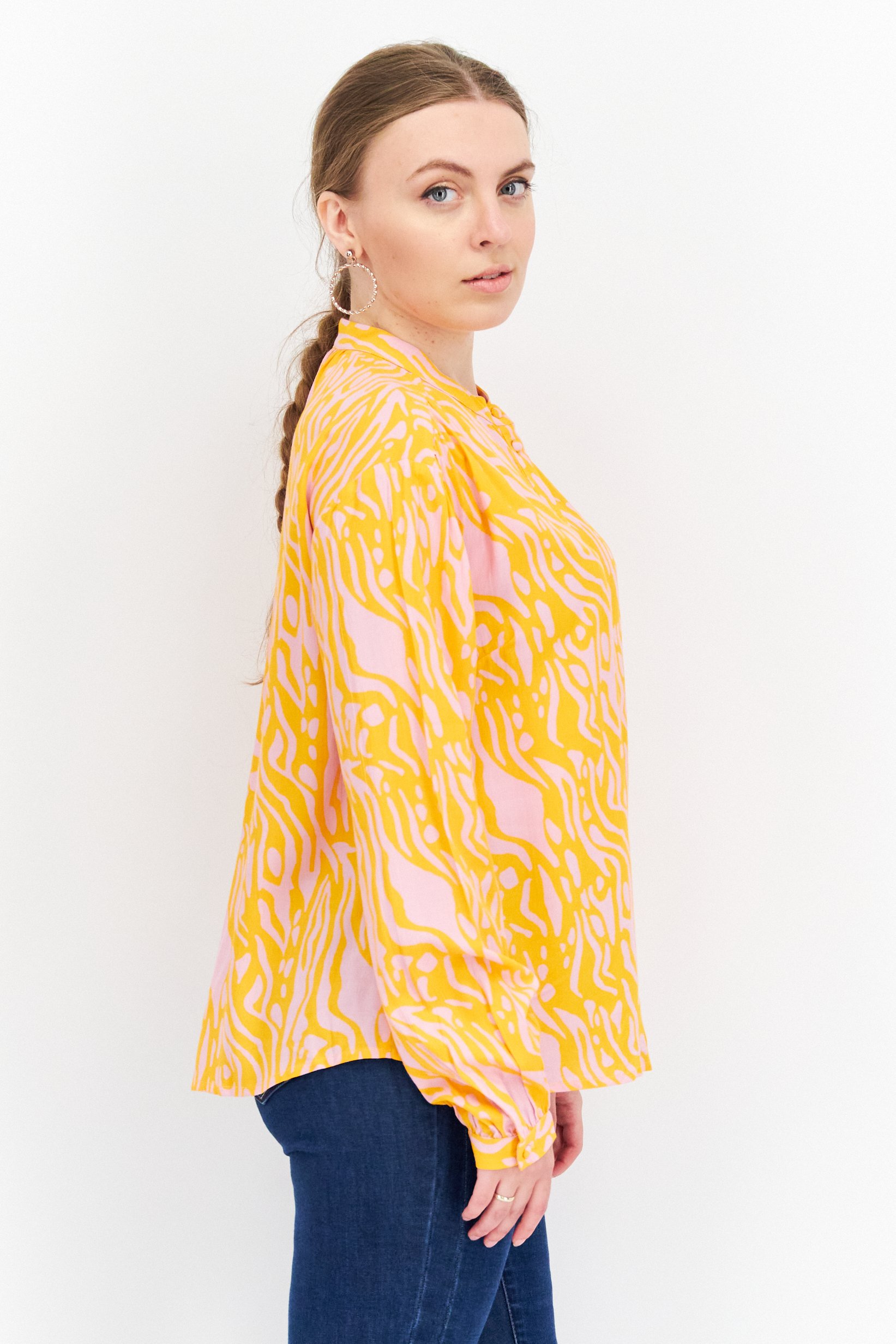 Women  Band Collar Long Sleeve Allover Print Top, Orange/Pink