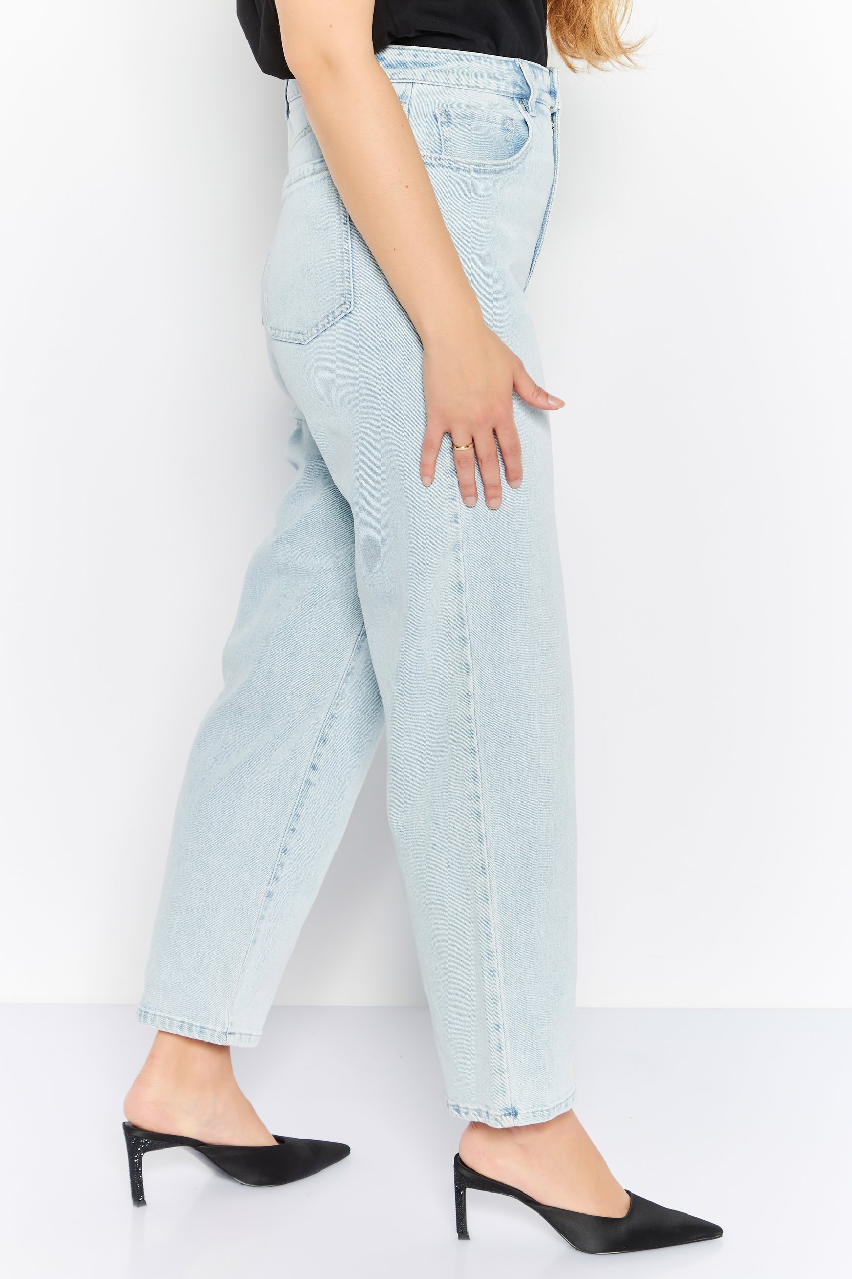 Buy Style & Co Women Straight Fit Washed Stretchable Jeans, Light Blue ...
