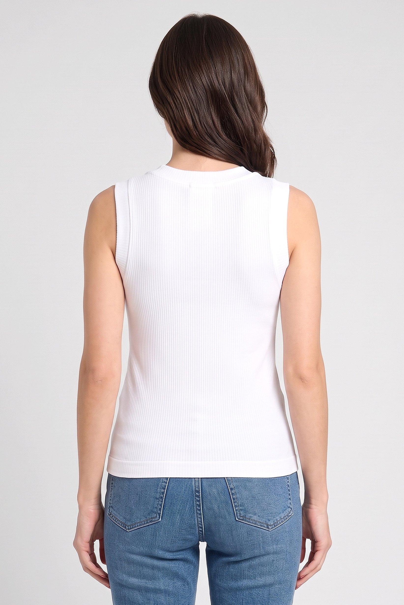 Women Sportswear Fit Sleeveless Outdoor Tank Top, White