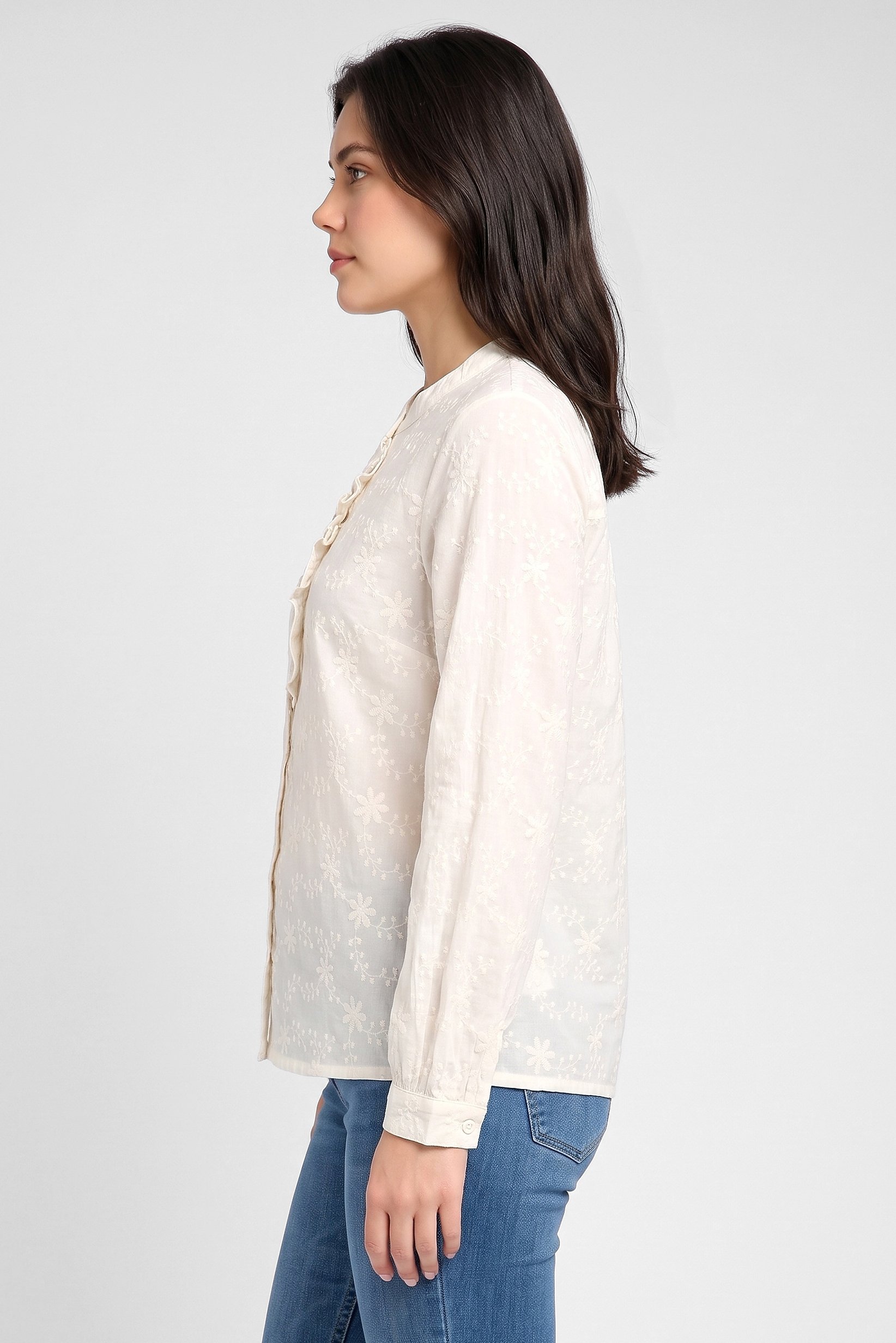 Women Crew Neck Embroidered Logo Long Sleeve Shirt, Cream