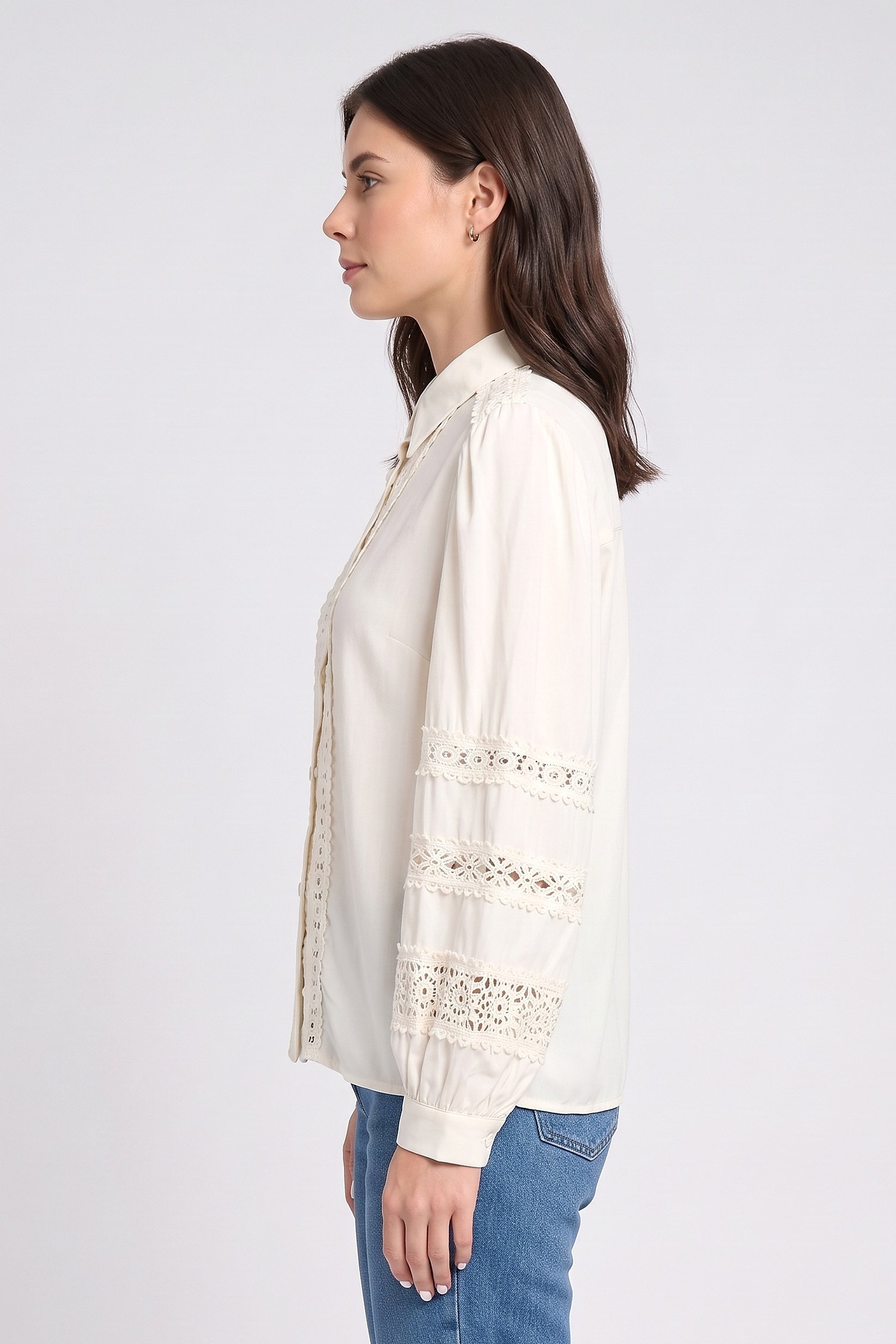 Women Pointed Collar Long Sleeve Shirt, Cream