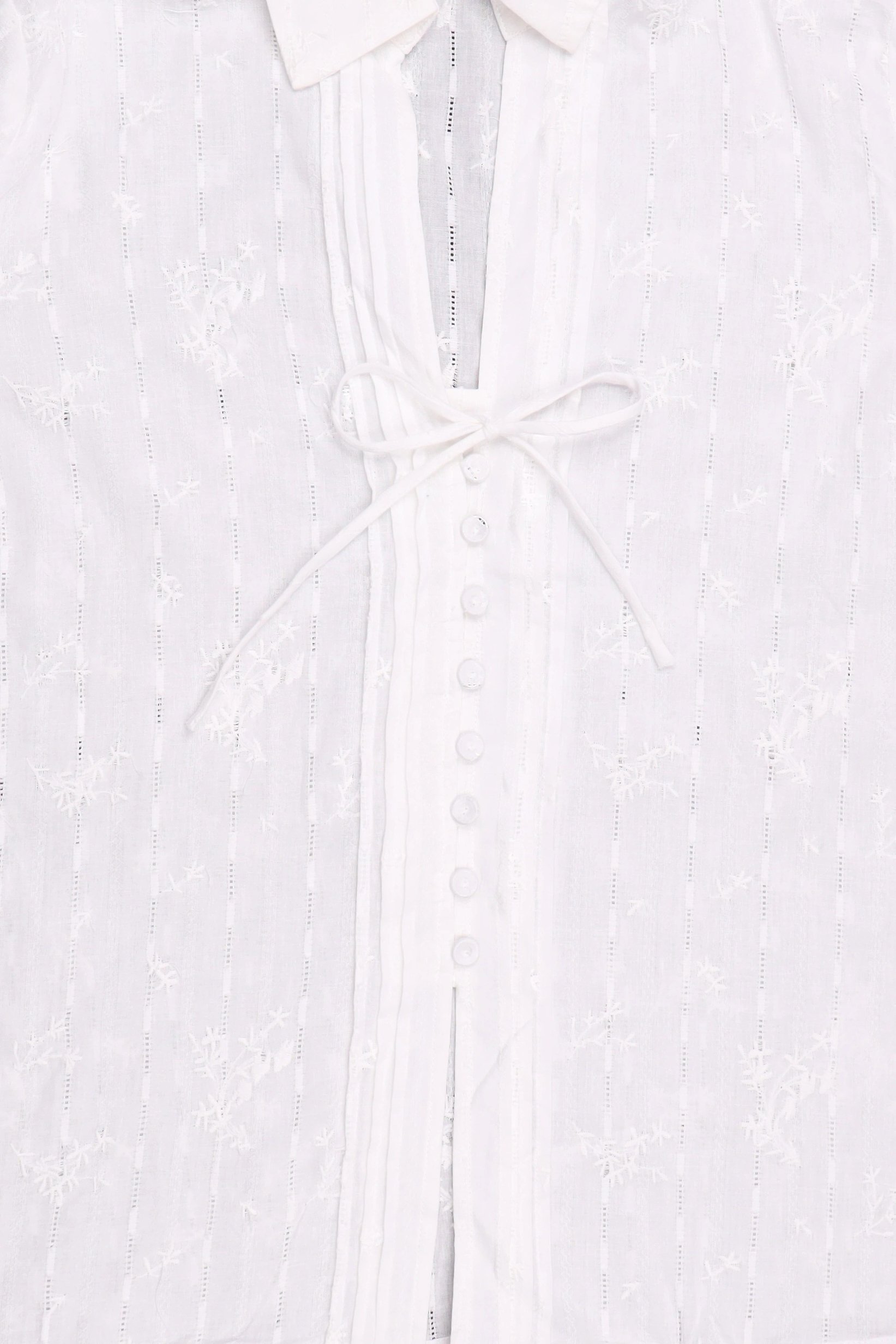 Women Spread Neck Long Sleeve Embroidered Blouse, White