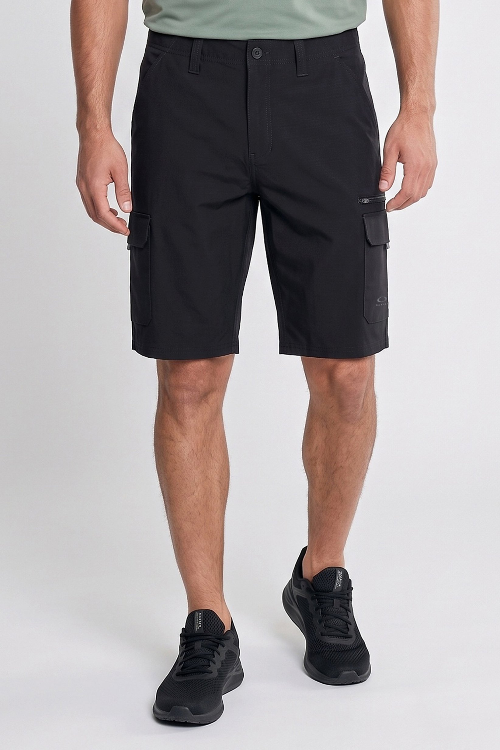 Men Regular Fit Outdoor Cargo Shorts, Black