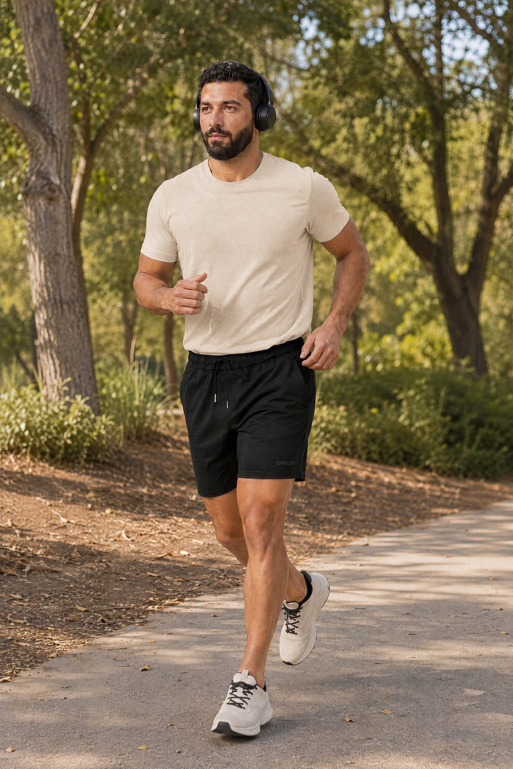 Men Regular Fit Outdoor Shorts, Black