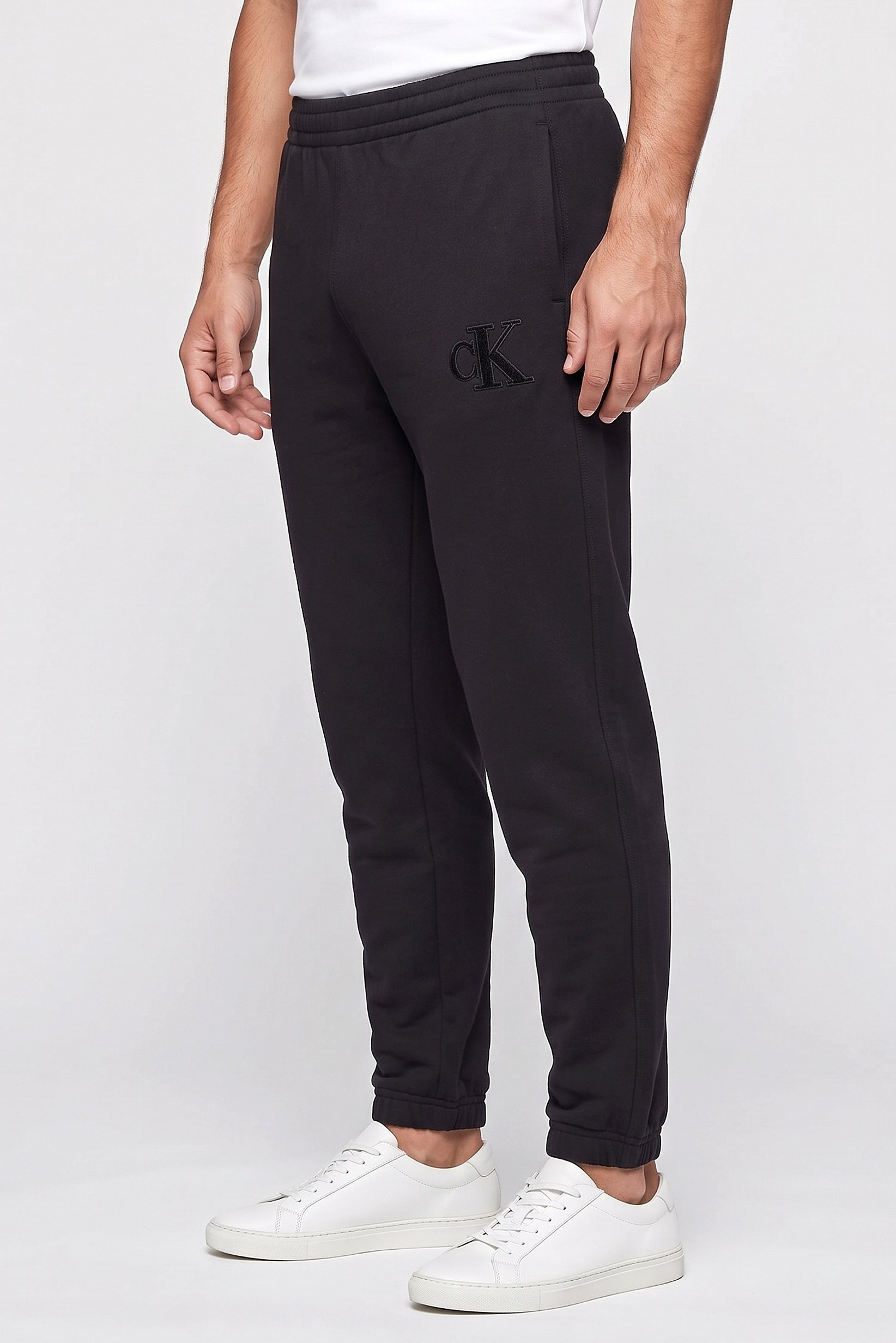 Calvin Klein Jeans Men Regular Fit Embroidered Logo Sweatpants, Black