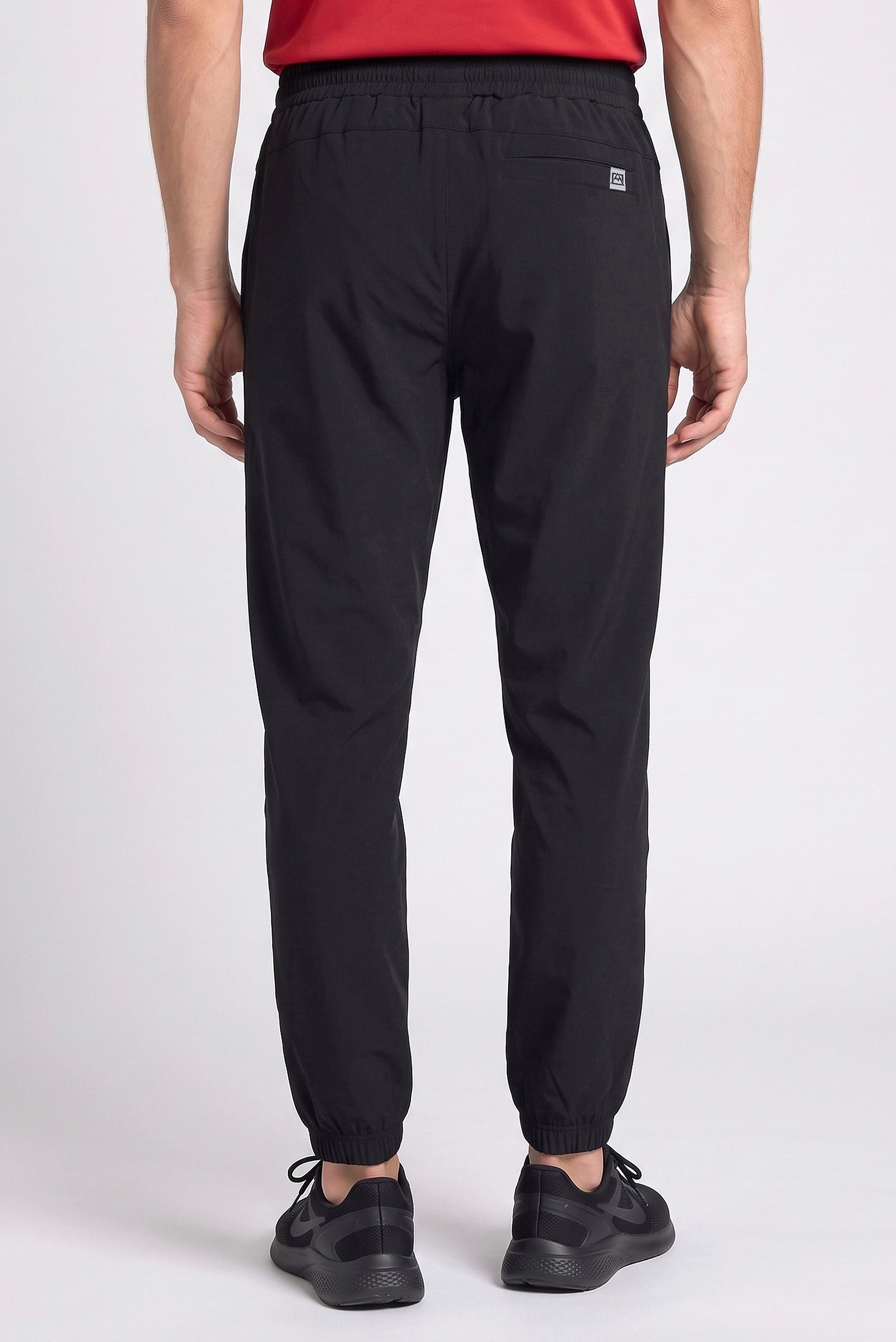 Men Sportswear Fit Training Track Pants, Black