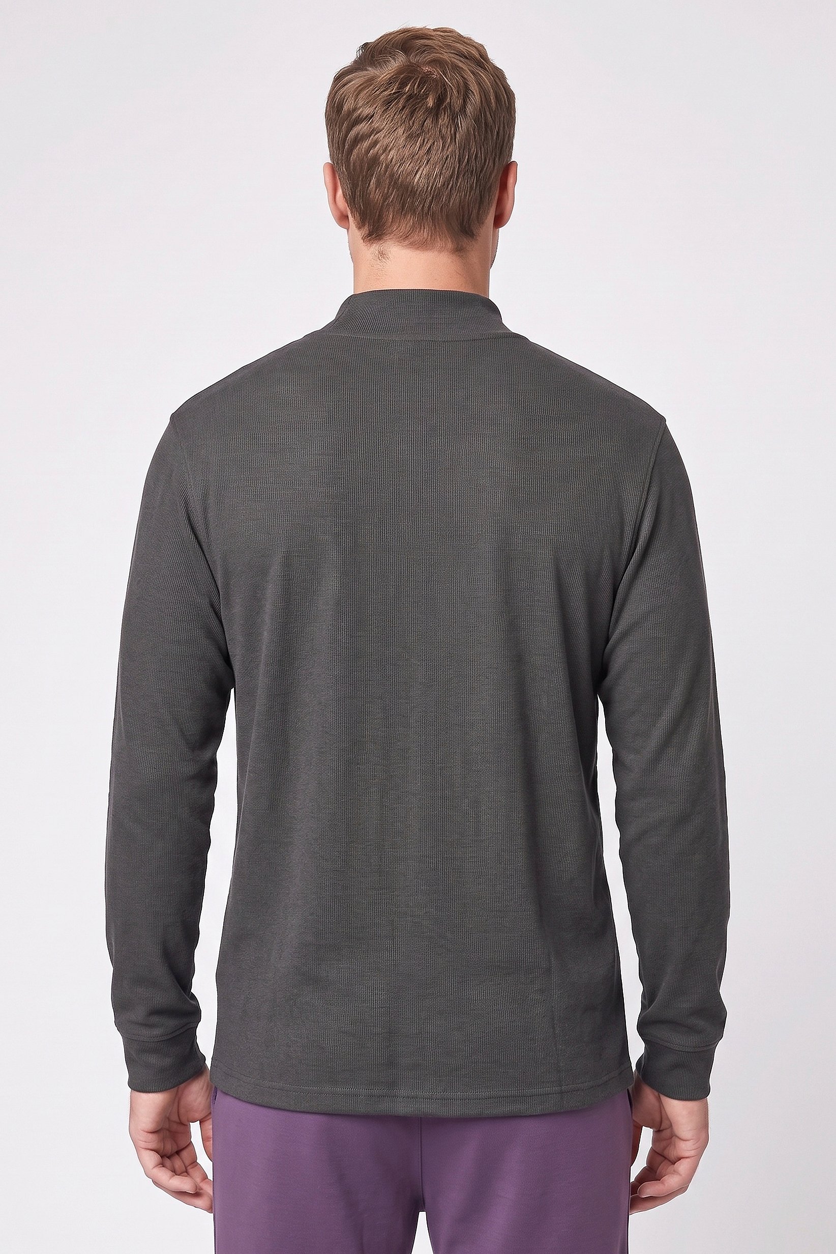 Men Sportswear Fit Long Sleeve Outdoor Sweatshirt, Dark Grey