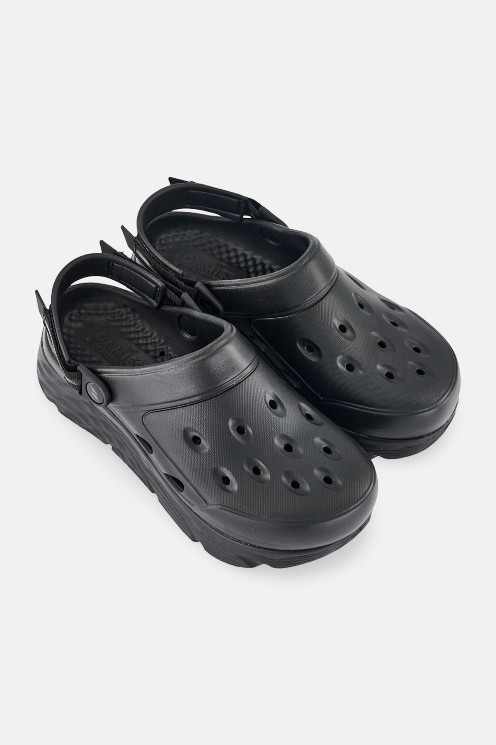 Women Max Cushioning Slip On Clogs, Black