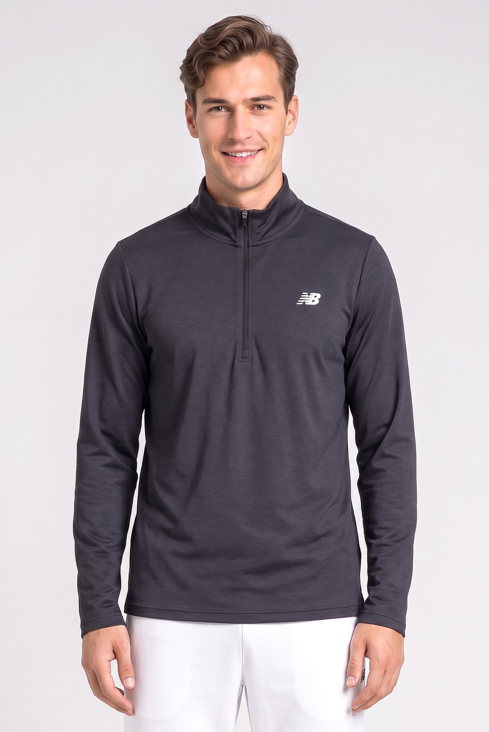 Men Sportswear Fit Long Sleeve Training Sweatshirts, Black