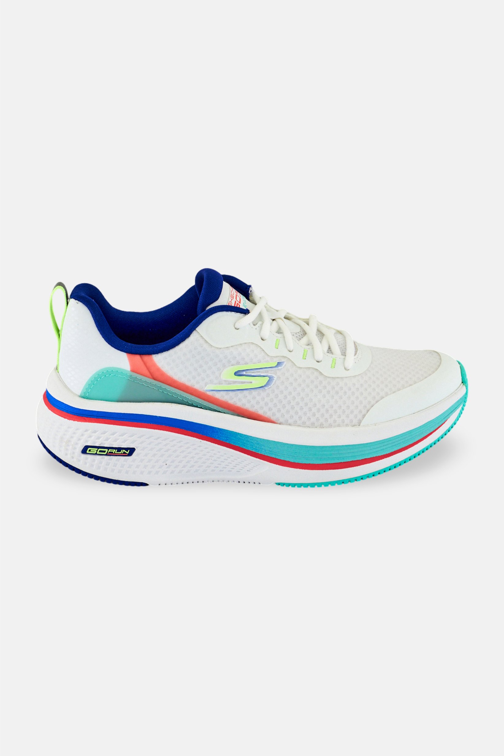 Women Go Run Elevate 2,0 Lace Up Running Shoes, White