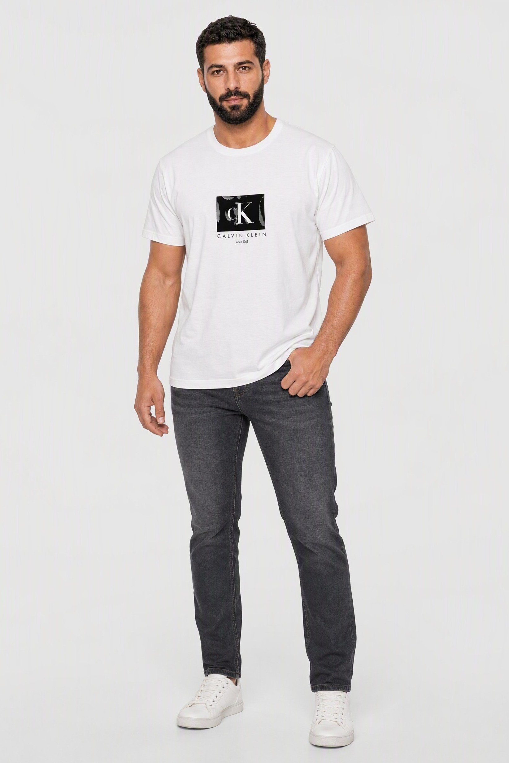 Calvin Klein Jeans Men Crew Neck Short Sleeve Brand Logo T-Shirt, White