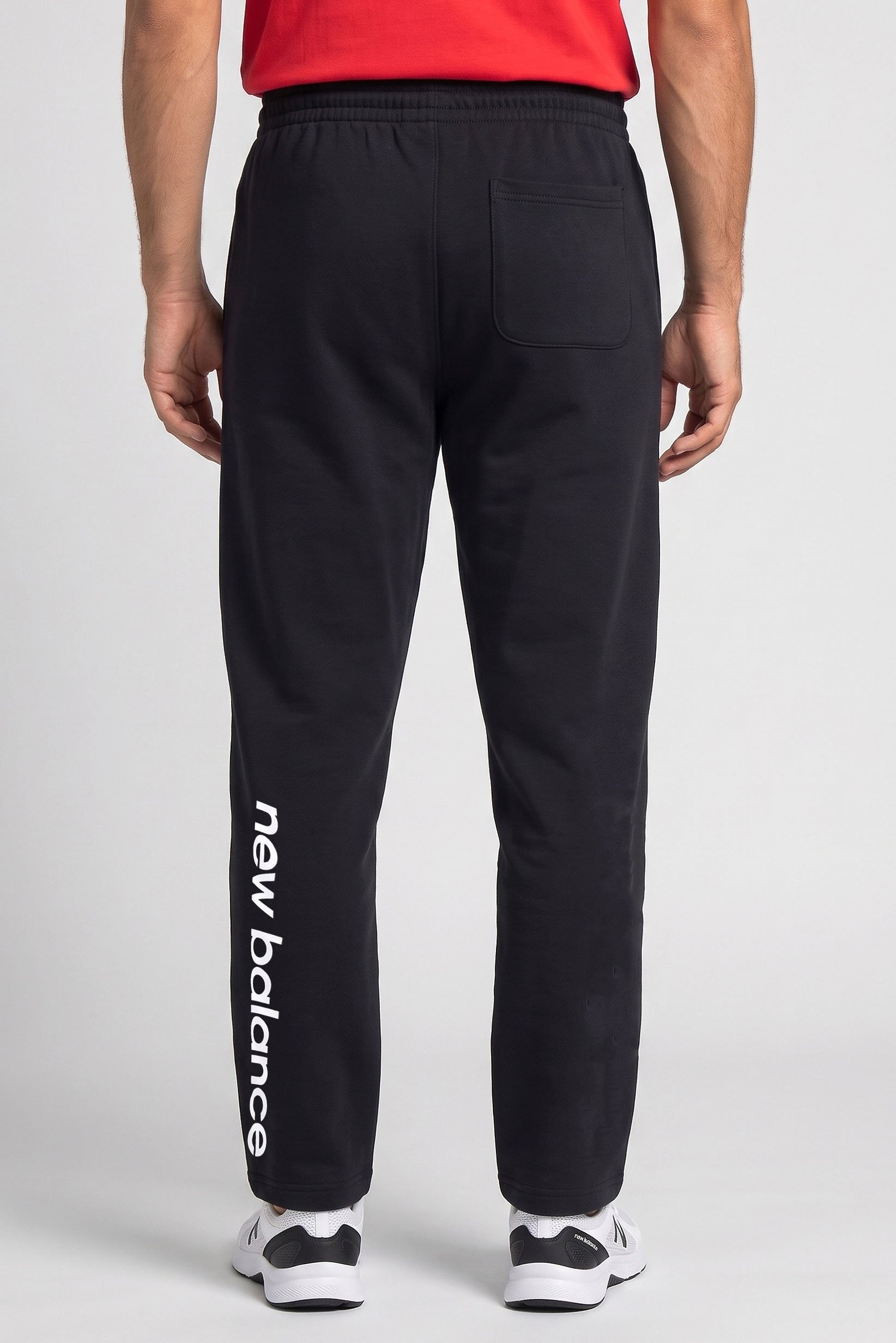 Men Relaxed Fit Outdoor Sweatpants, Black