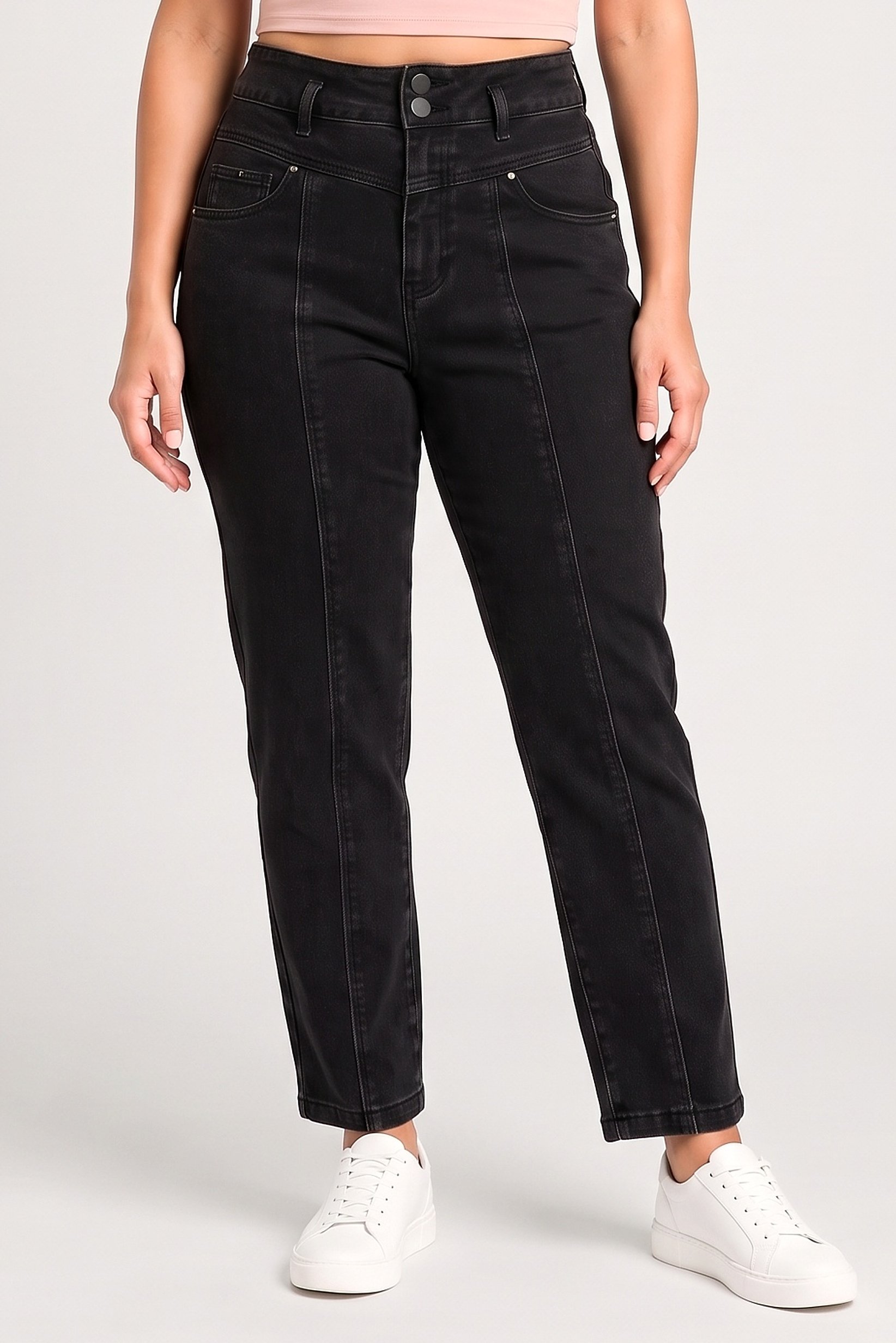 Women Carrot Fit Washed Stretchable Jeans, Black