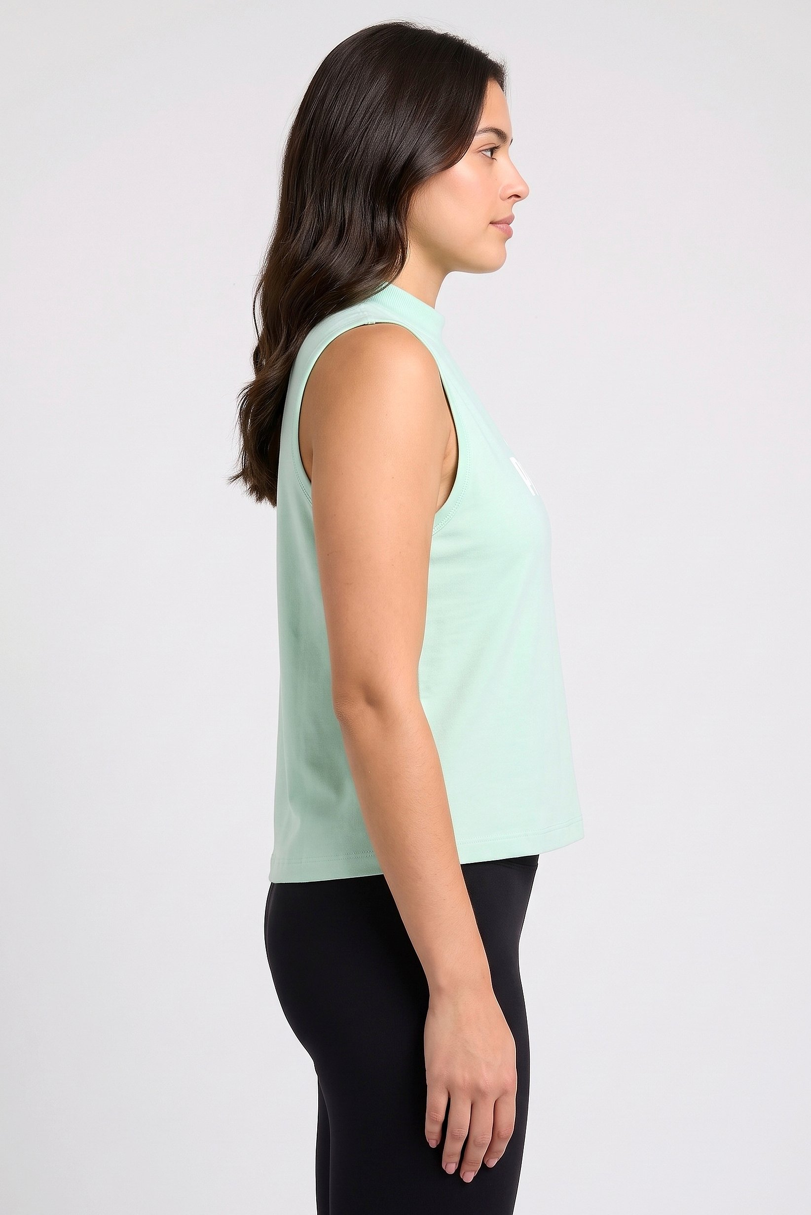 Women Slim Fit Sleeveless Outdoor Tank Top, Light Green