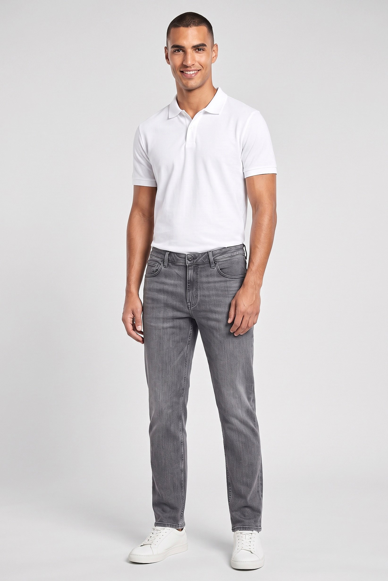 Men Straight Fit Washed Stretchable Denim Jeans, Grey