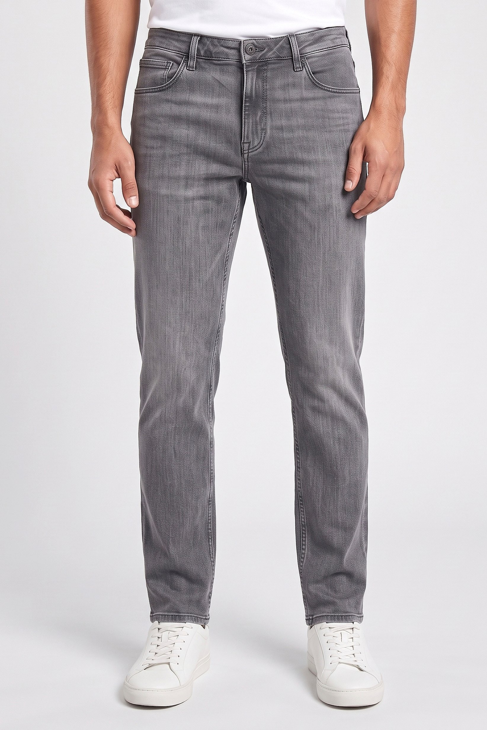 Men Straight Fit Washed Stretchable Denim Jeans, Grey