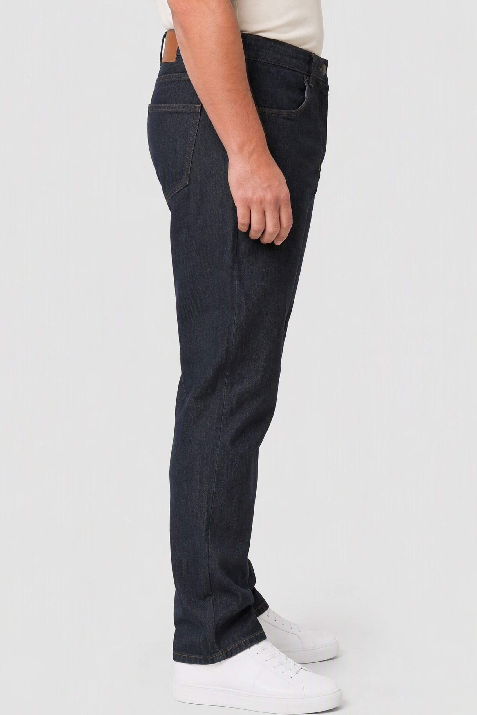 Men Regular Fit Washed Stretchable Jeans, Black