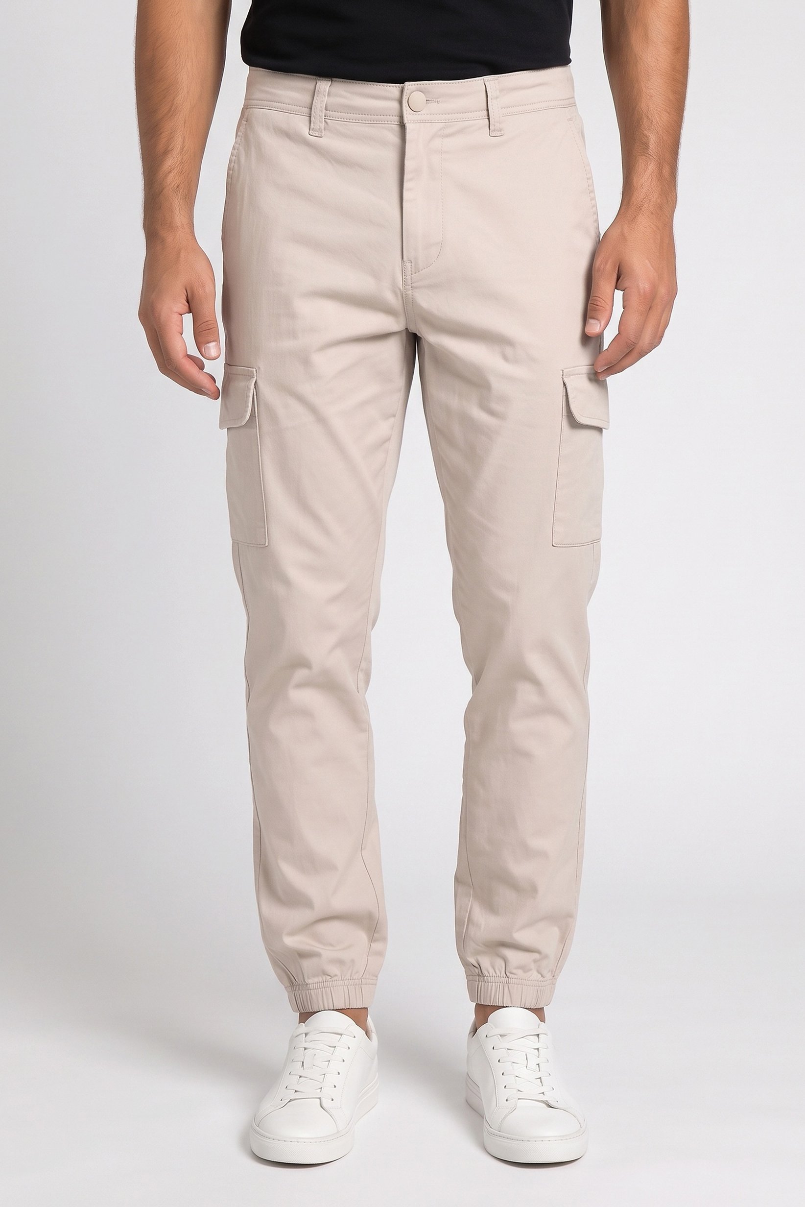 Men Slim Fit Solid Cargo Pants, Beige
