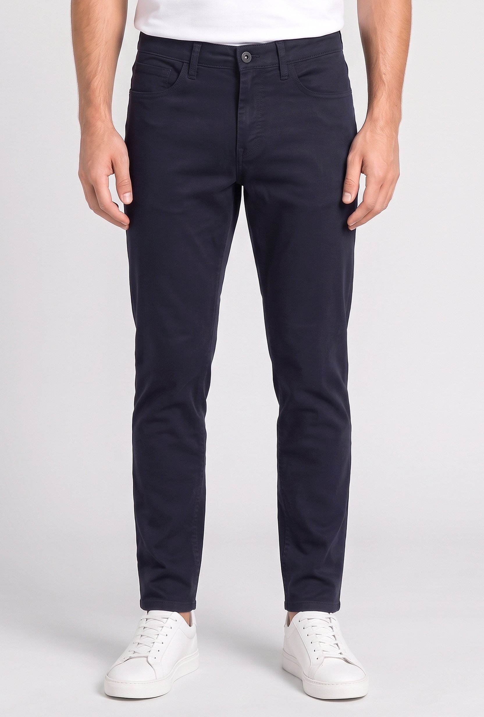 Men Regular Fit Plain Chino Pants, Navy Blue