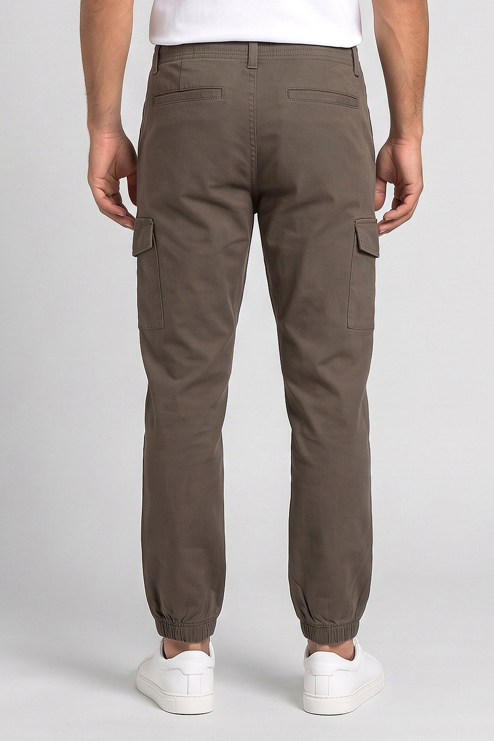 Men Slim Fit Solid Cargo Pants, Olive
