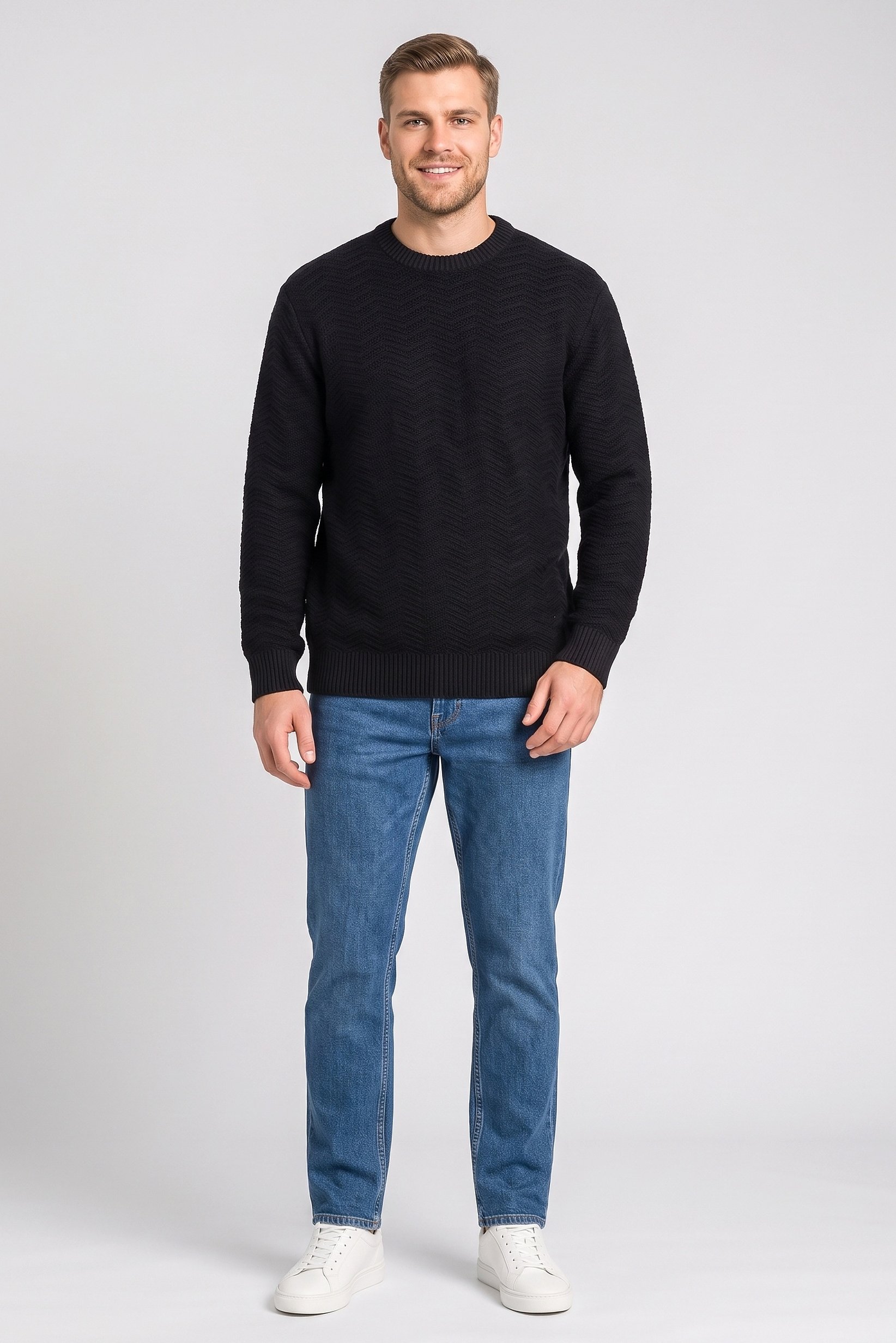 Men Crew Neck Long Sleeve Knitted Sweater, Black