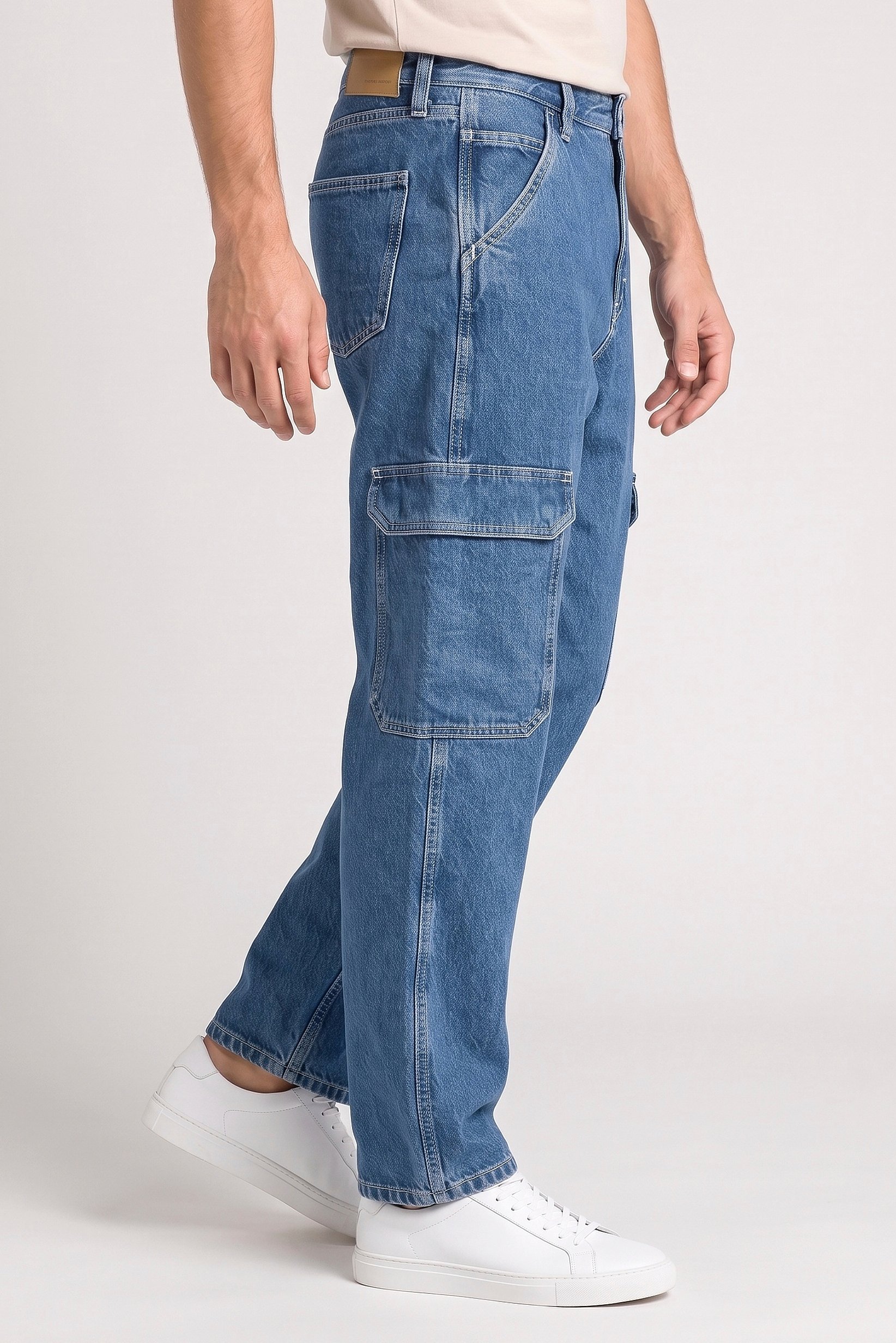 Men Loose Fit Non-Stretchable Cargo Jeans, Blue