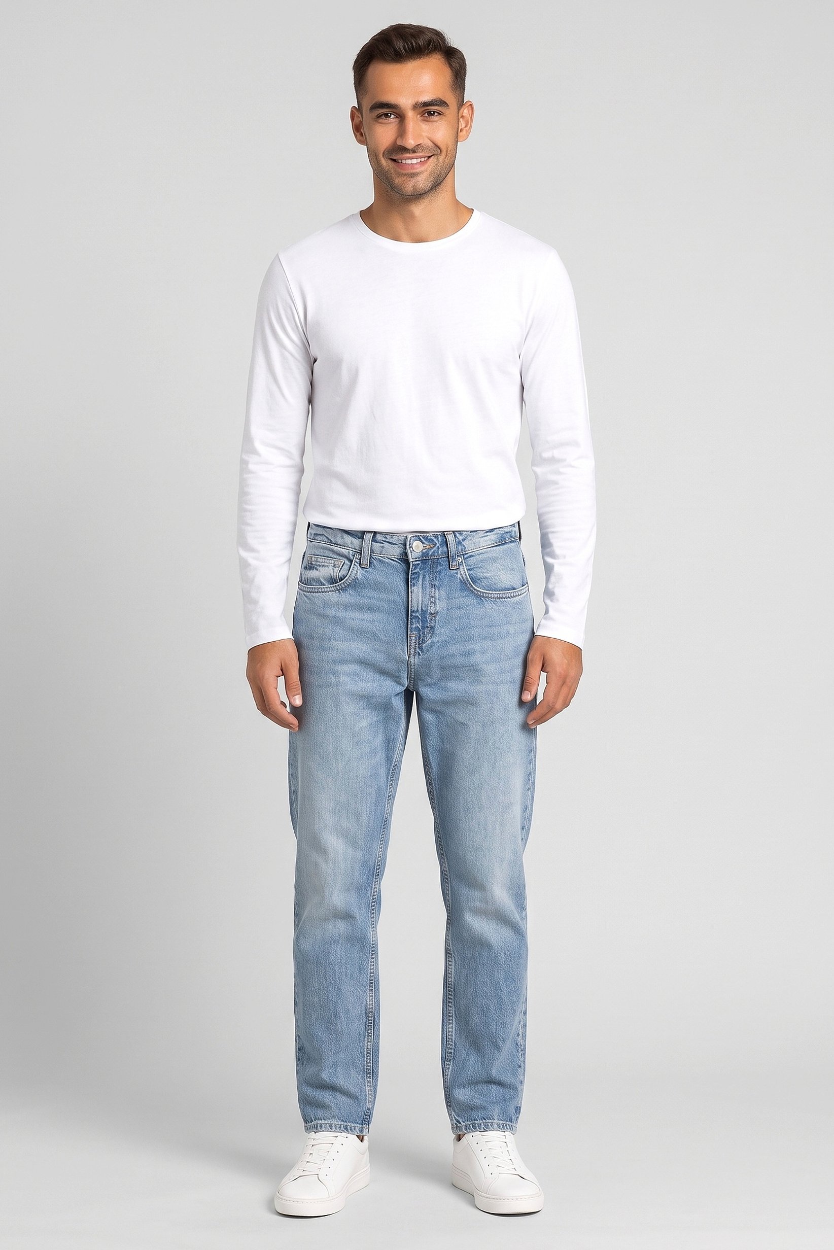 Men Loose Fit Washed Non-Stretchable Jeans, Light Blue