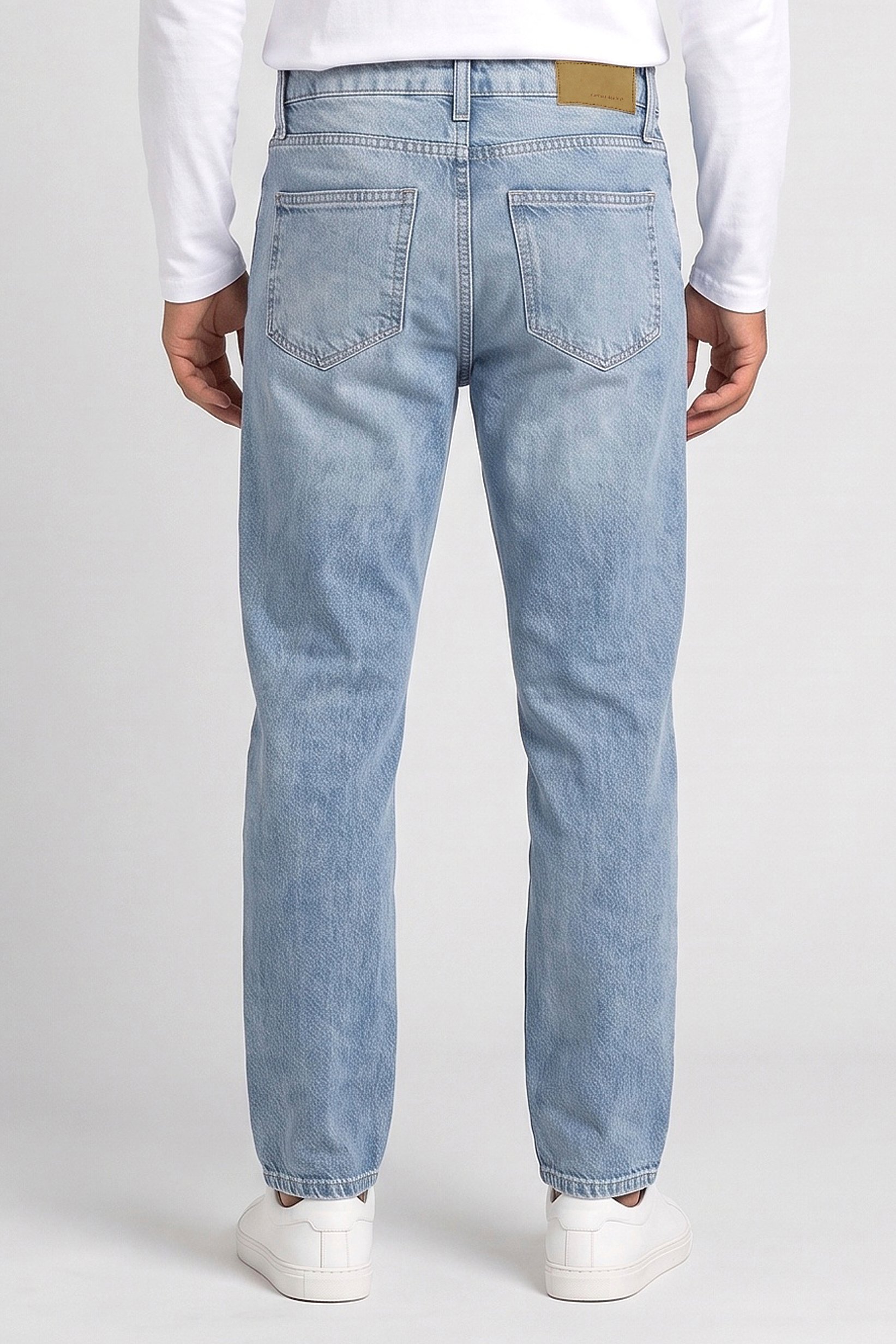 Men Loose Fit Washed Non-Stretchable Jeans, Light Blue