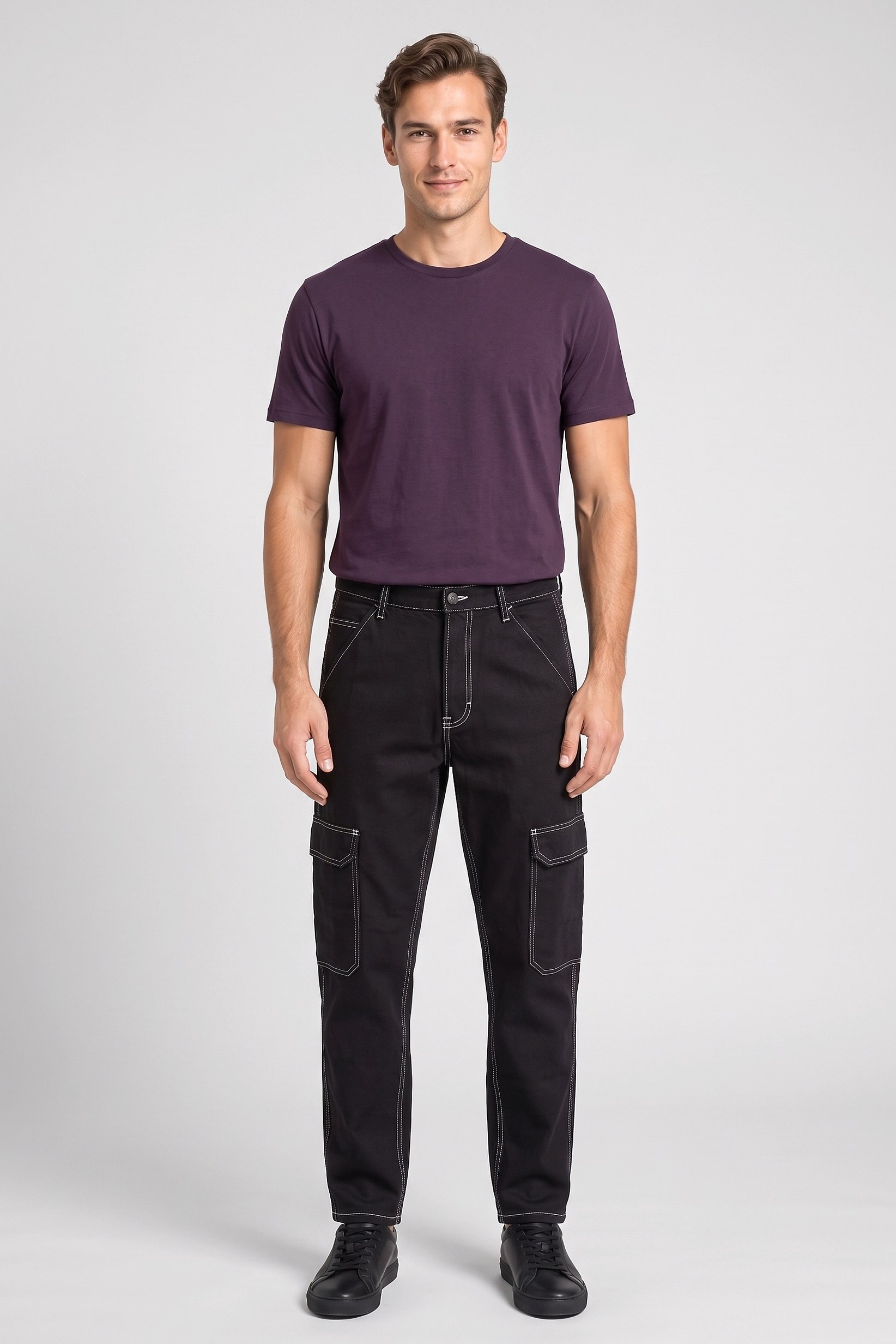 Men Loose Fit Solid Non Stretch Cargo Jeans, Black