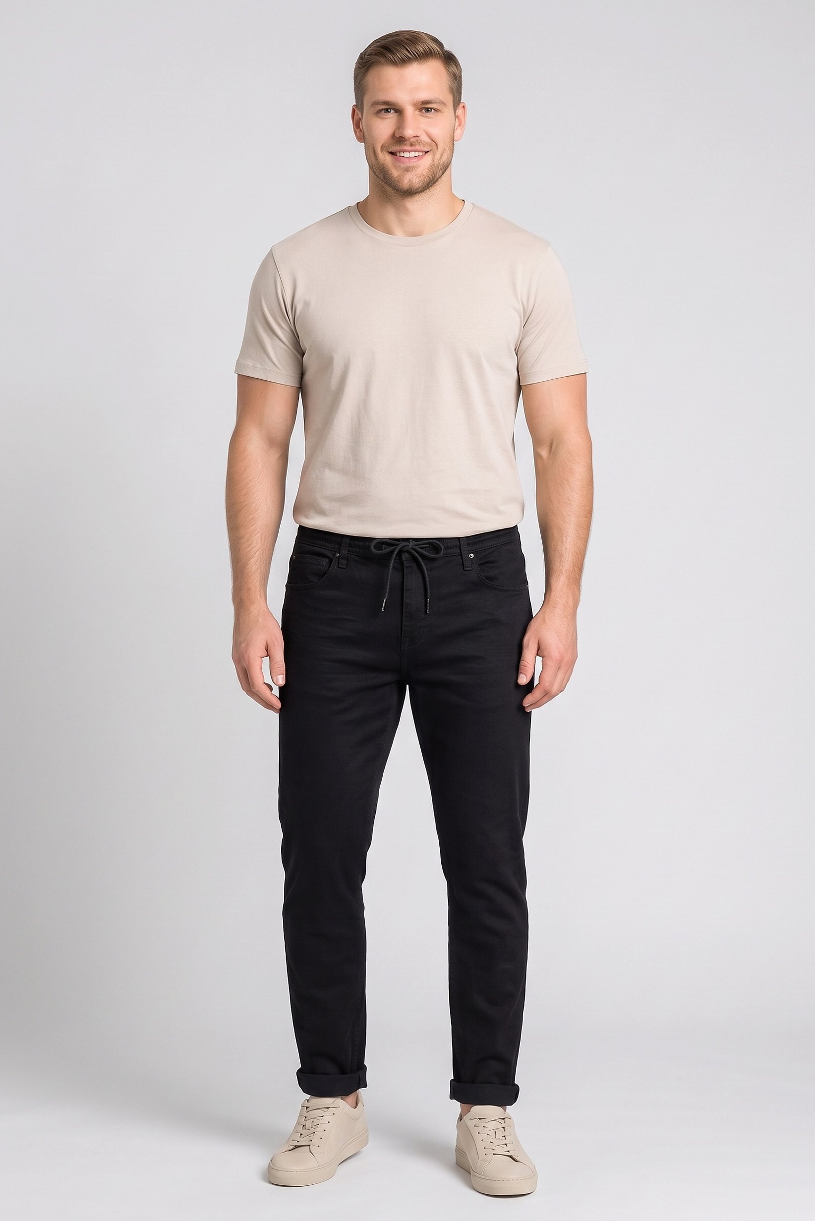 Men Regular Fit Solid Straight Leg Pants, Black