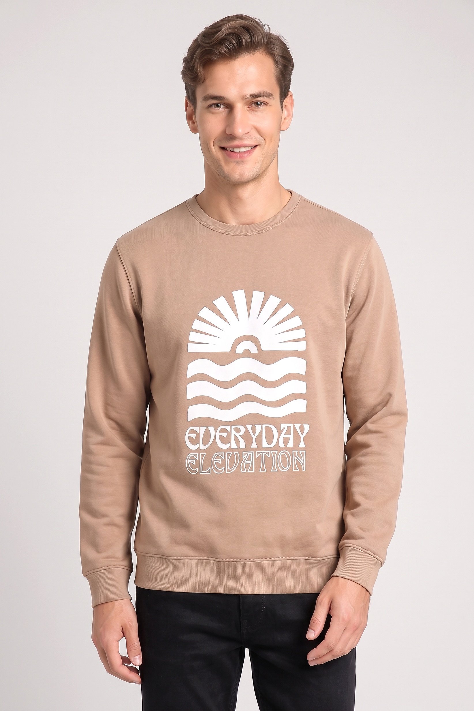 Men Crew Neck Long Sleeve Graphic Print Sweatshirt, Tan