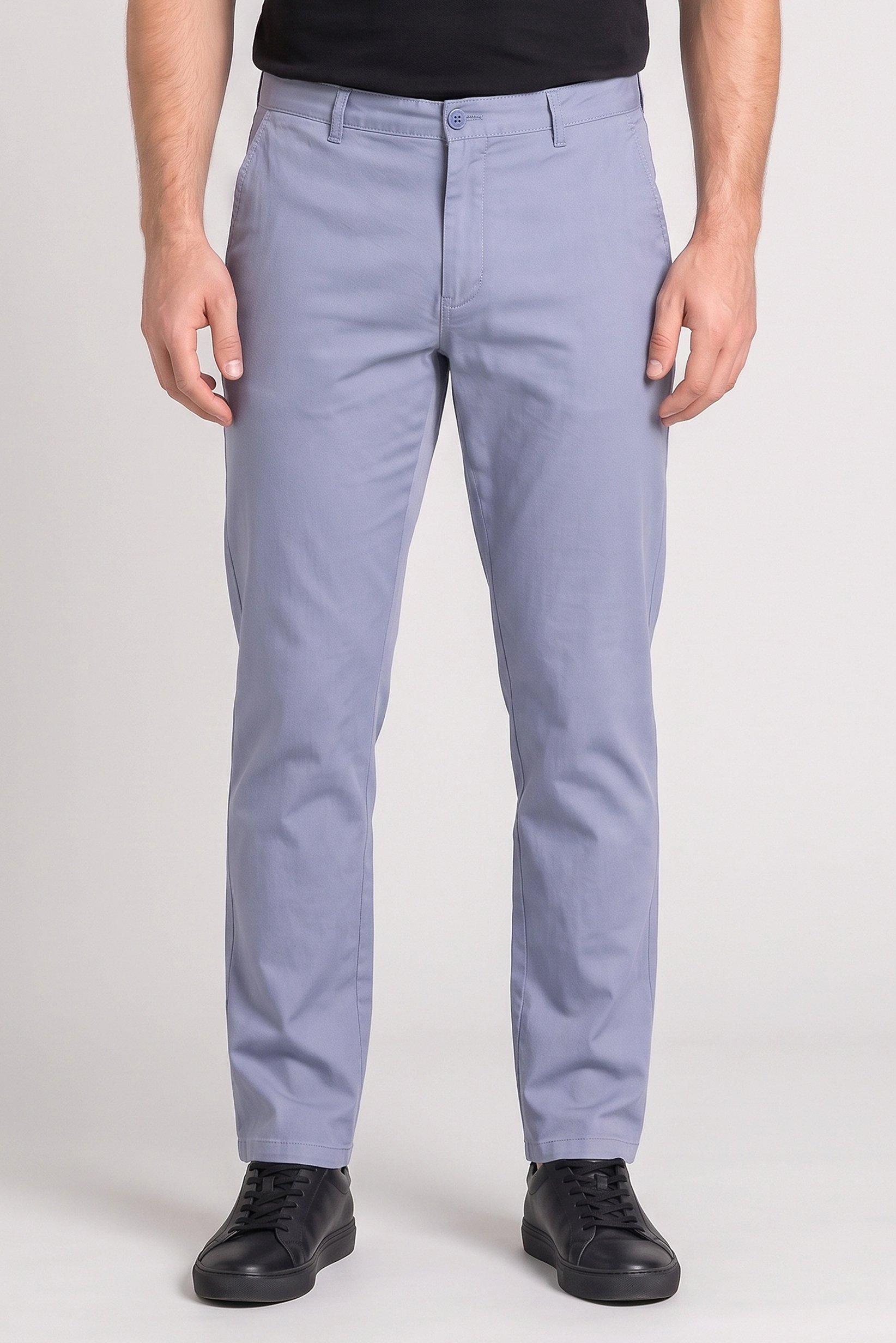 Men Regular Fit Solid Chino Pants, Light Blue