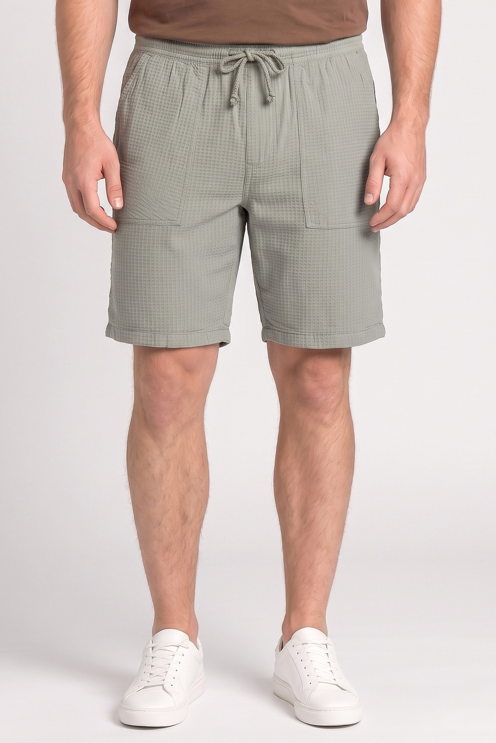 Men Textured Basic Shorts, Sage Green