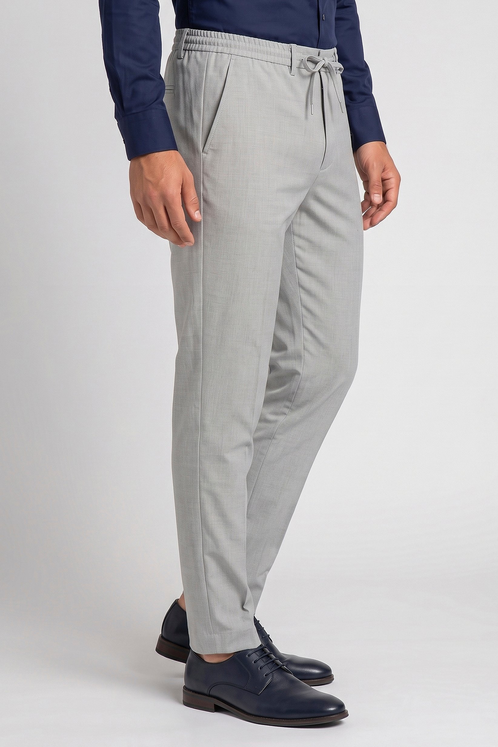 Men Regular Fit Solid Straight Leg Pants, Grey