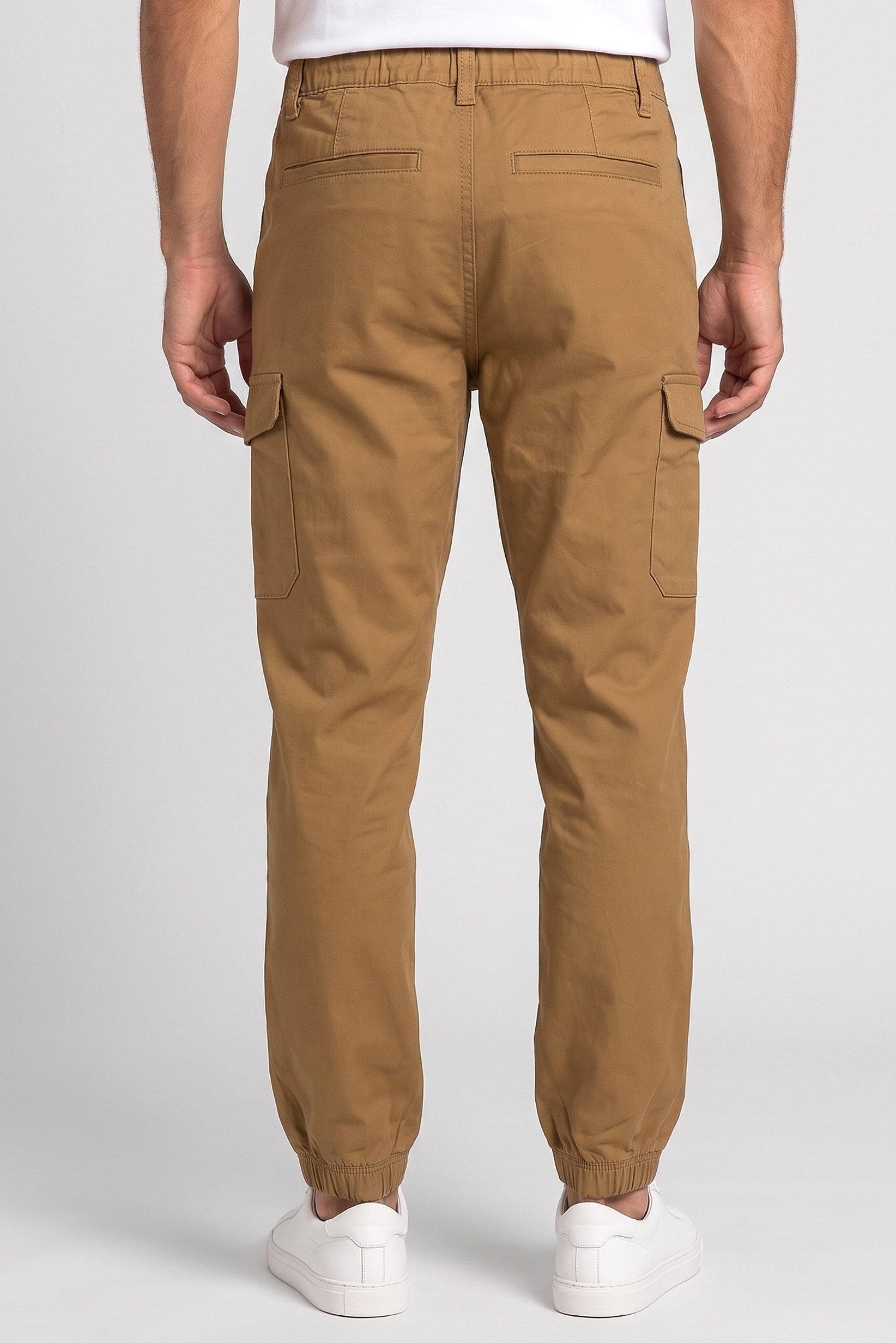 Men Straight Fit Solid Cargo Pants, Brown