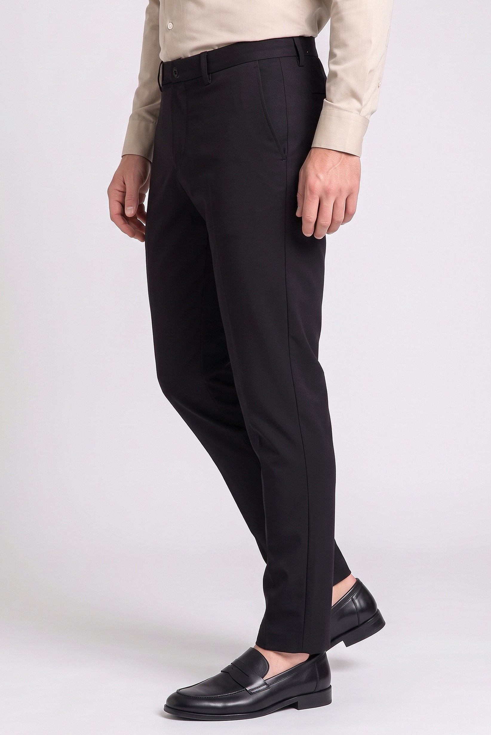 Men Slim Fit Solid Chino Pants, Black