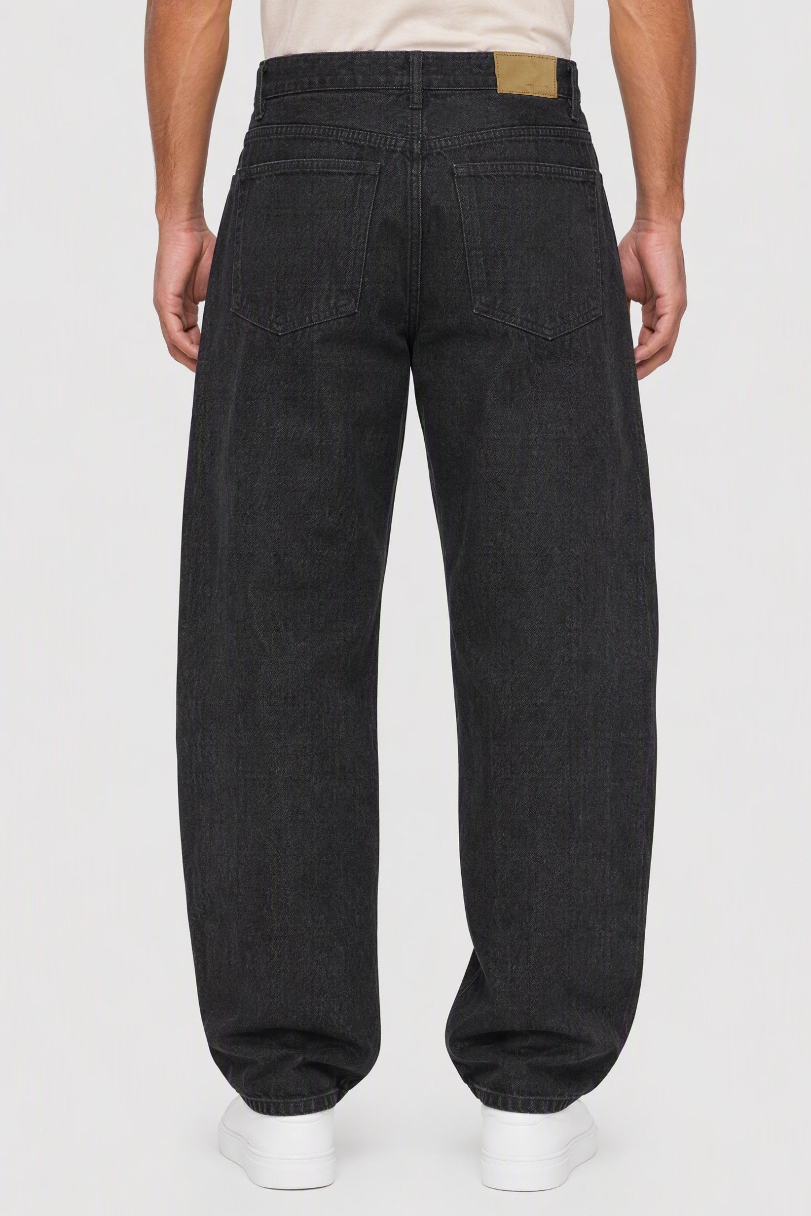 Men Balloon Fit Solid Non Stretchable Jeans, Black