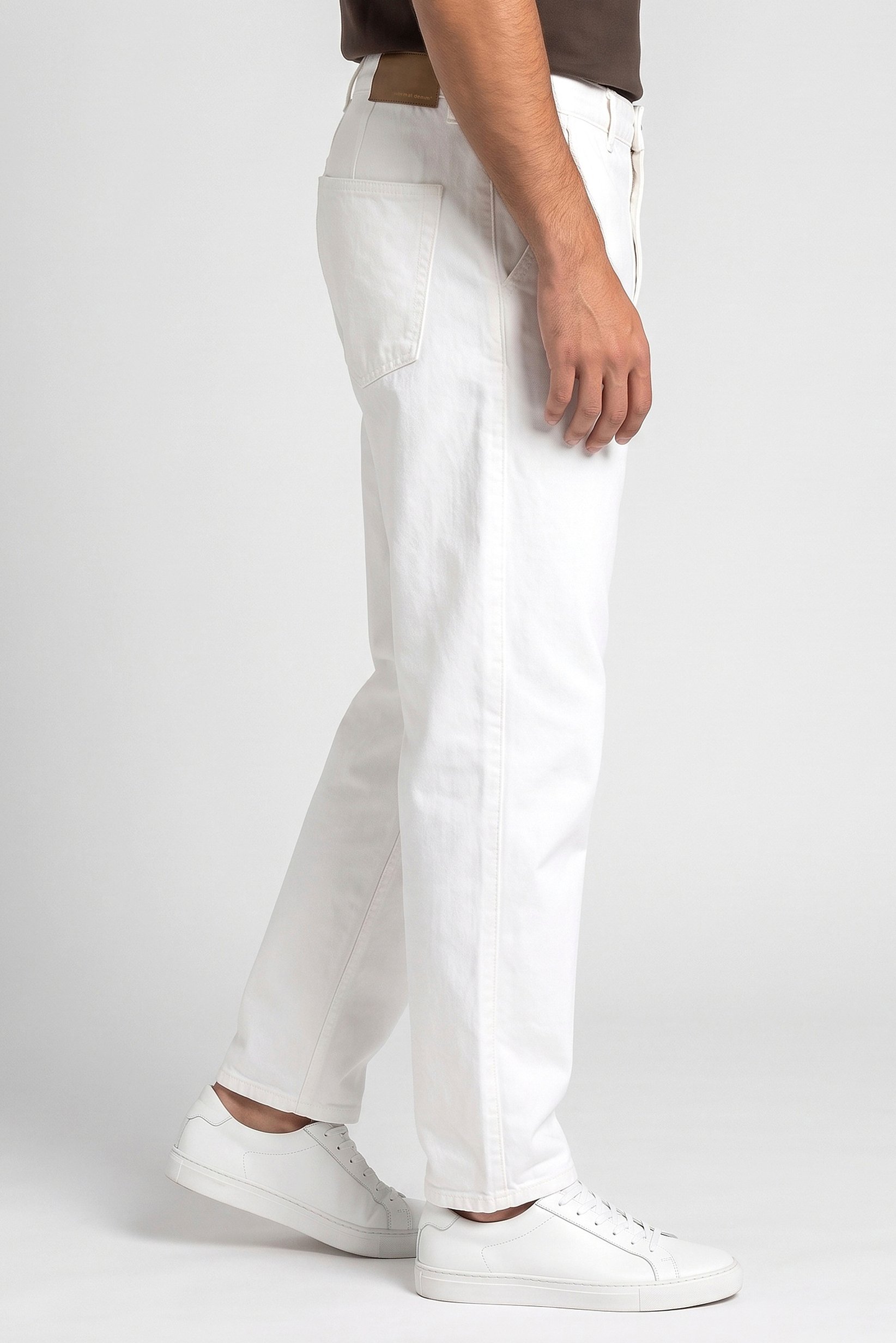 Men Relax Fit Plain Non-Stretchable Jeans, White