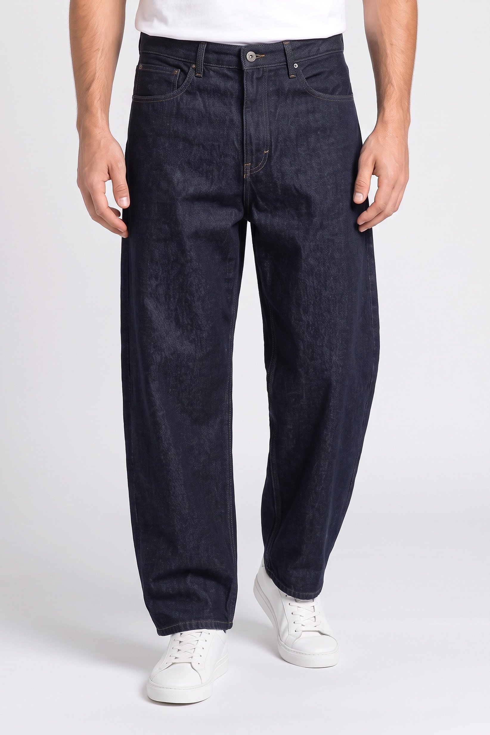 Men Balloon Fit Solid Non Stretchable Jeans, Navy
