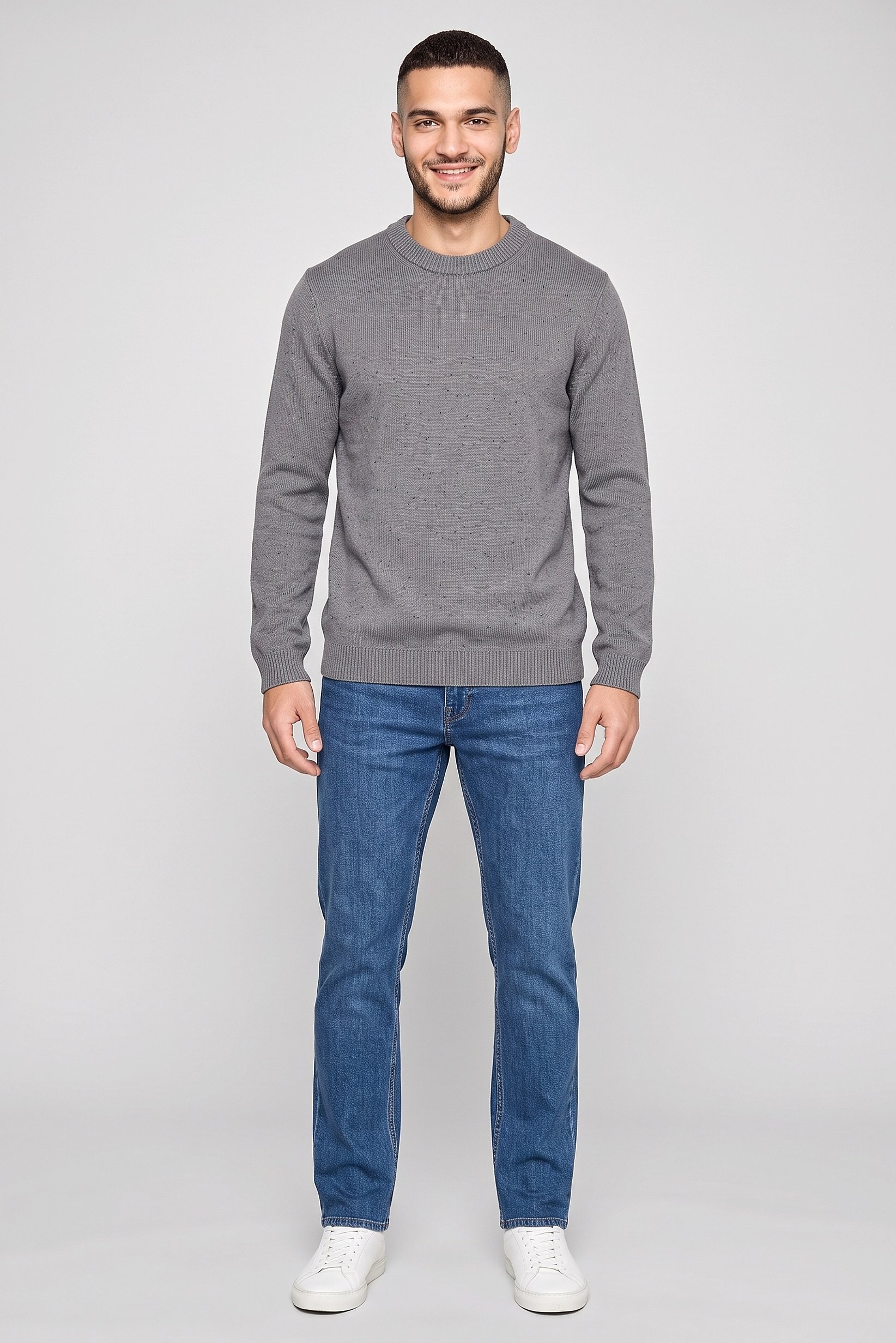 Men Crew Neck Knitted Sweater, Grey