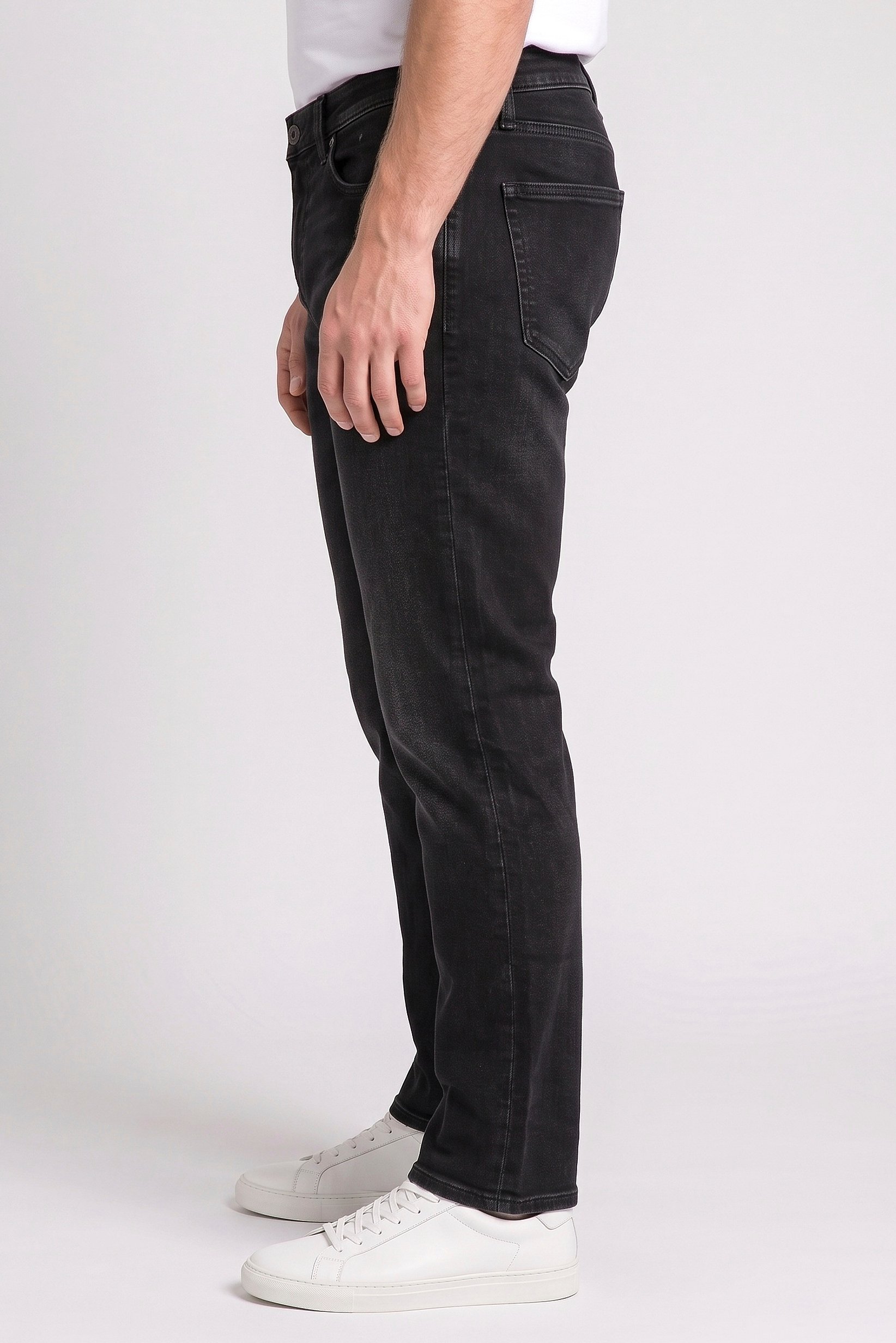 Men Straight Fit Washed Stretchable Jeans, Black