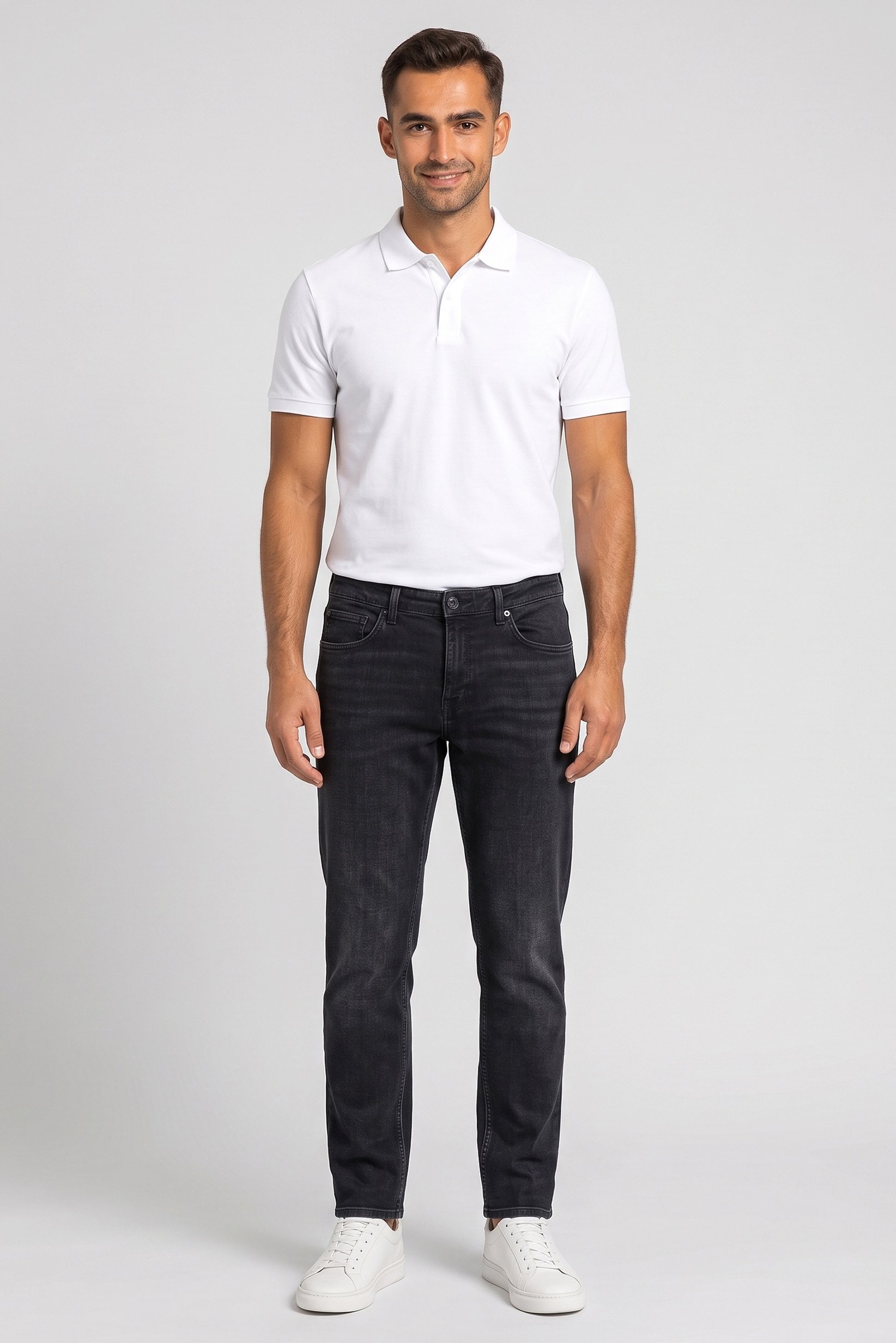 Men Straight Fit Solid Stretchable Jeans, Wash Black
