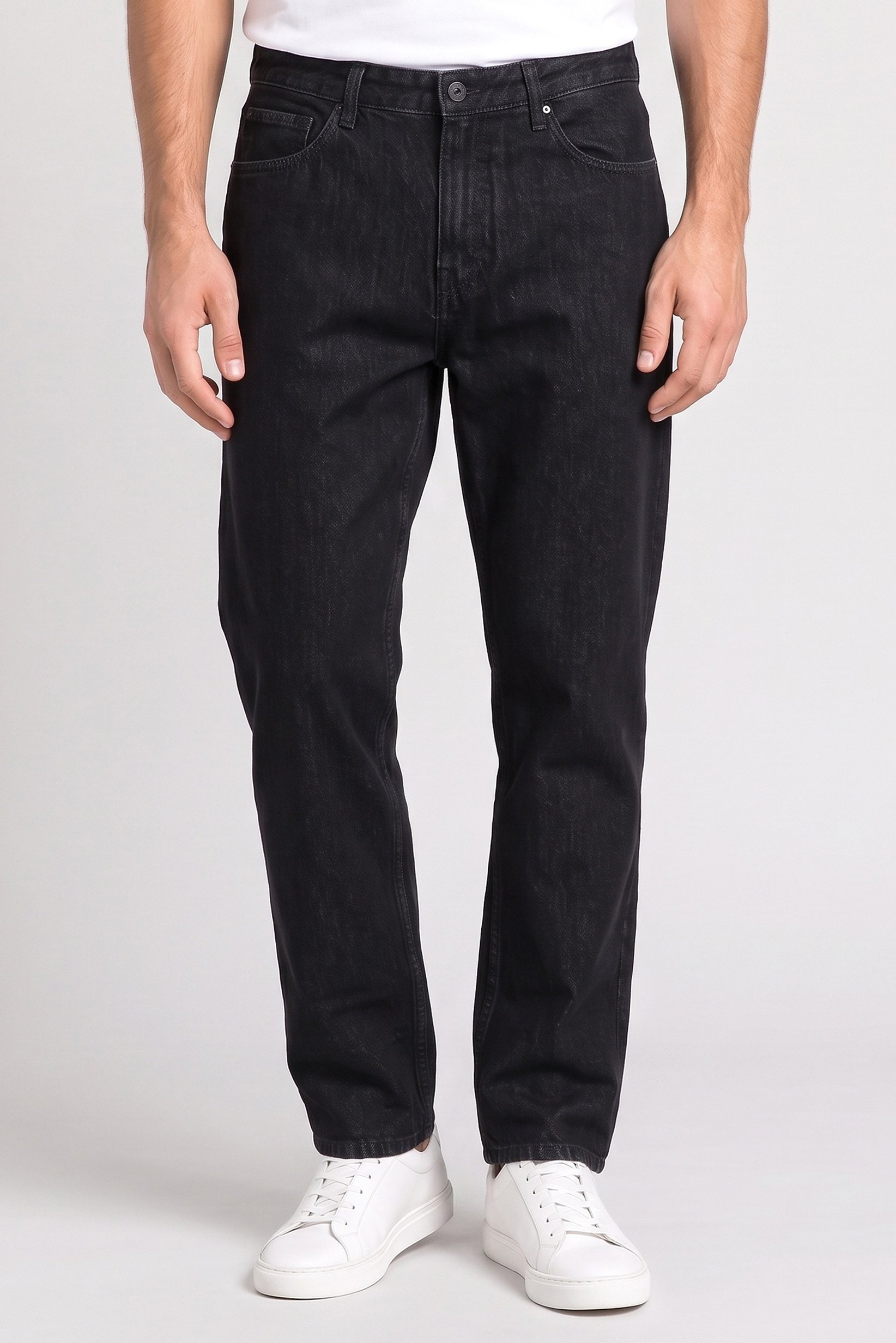 Men Loose Fit Solid Straight Leg Jeans, Black