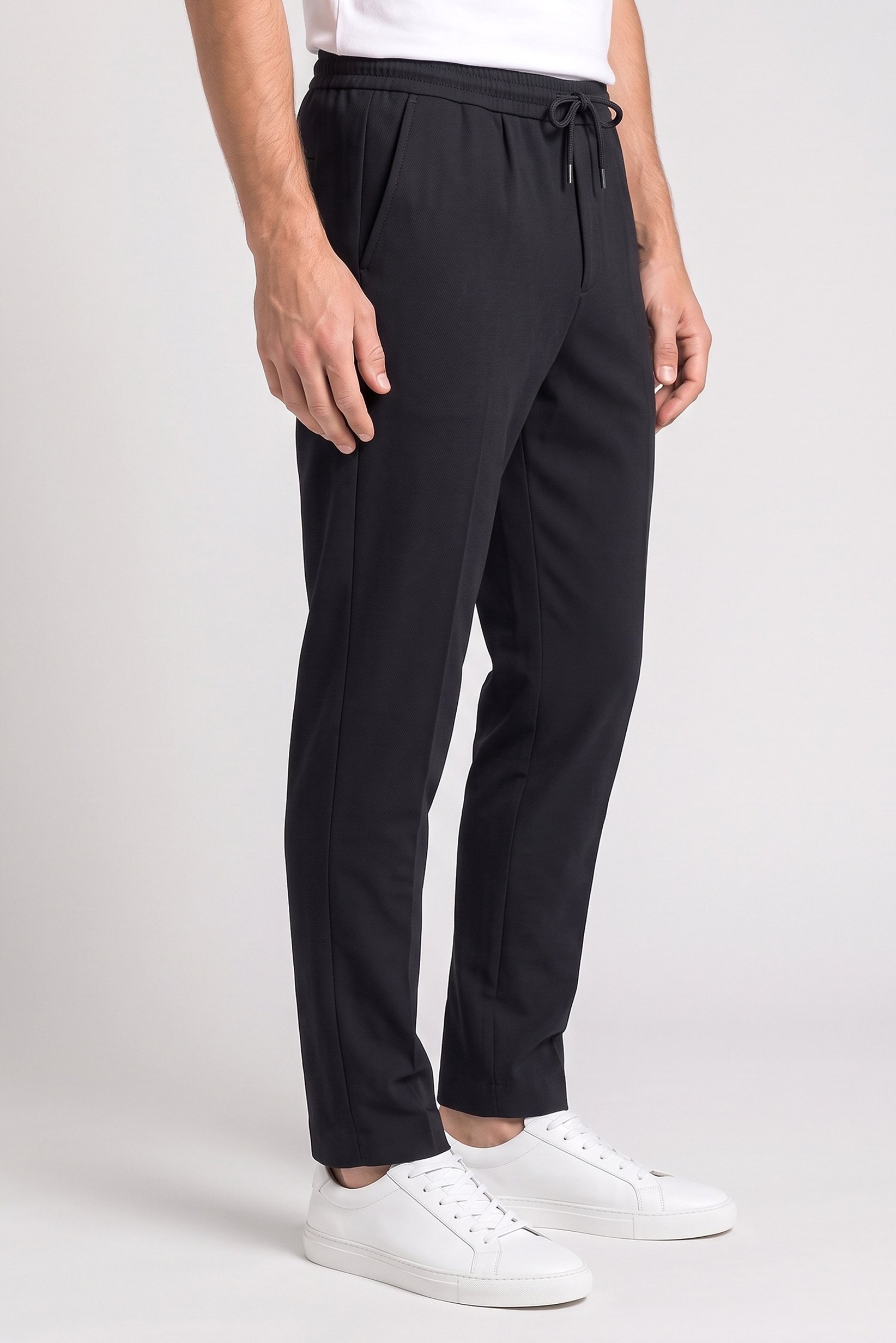 Men Slim Fit Solid Straight Leg Pants, Navy